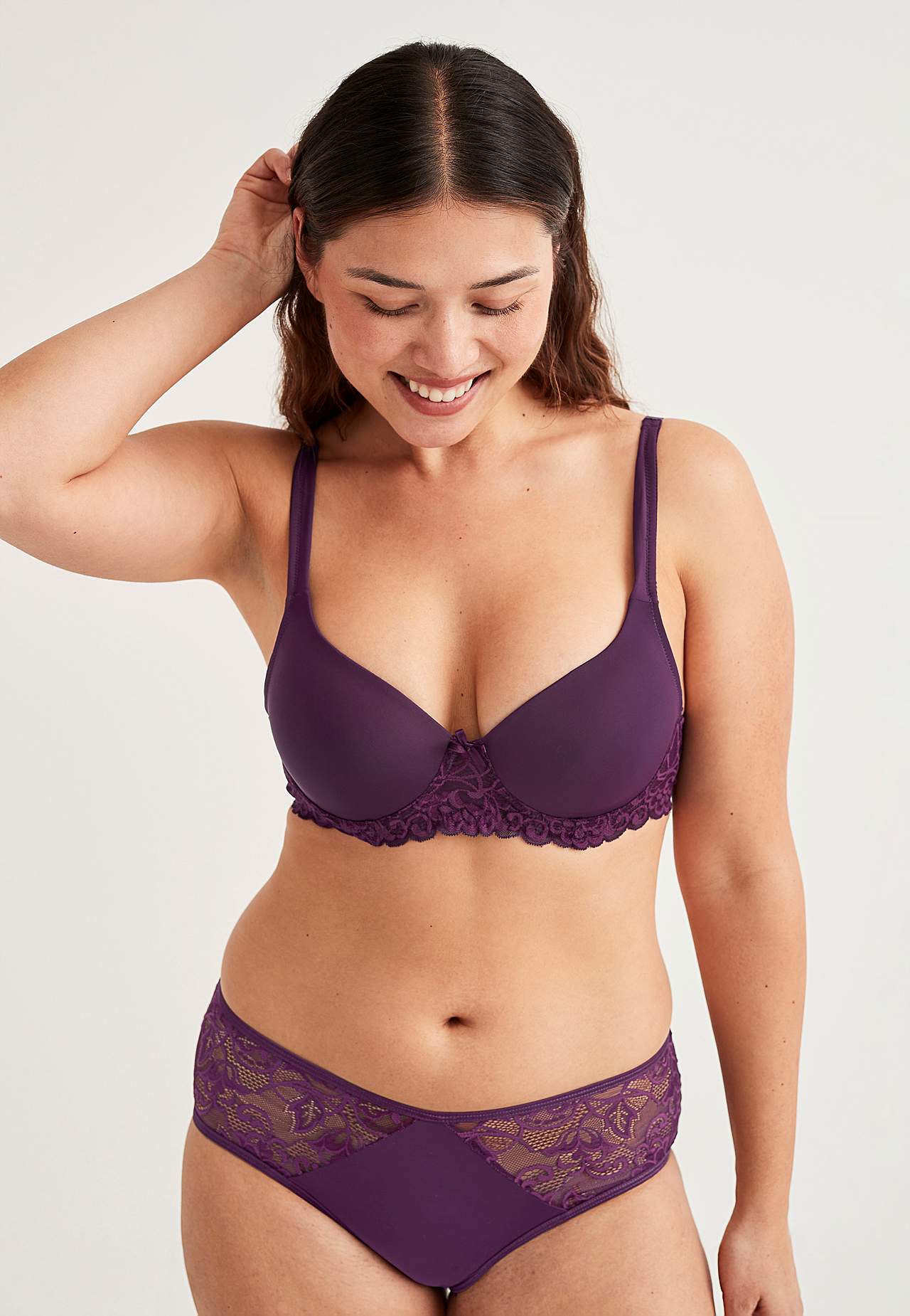 T-paitaliivit Rosie