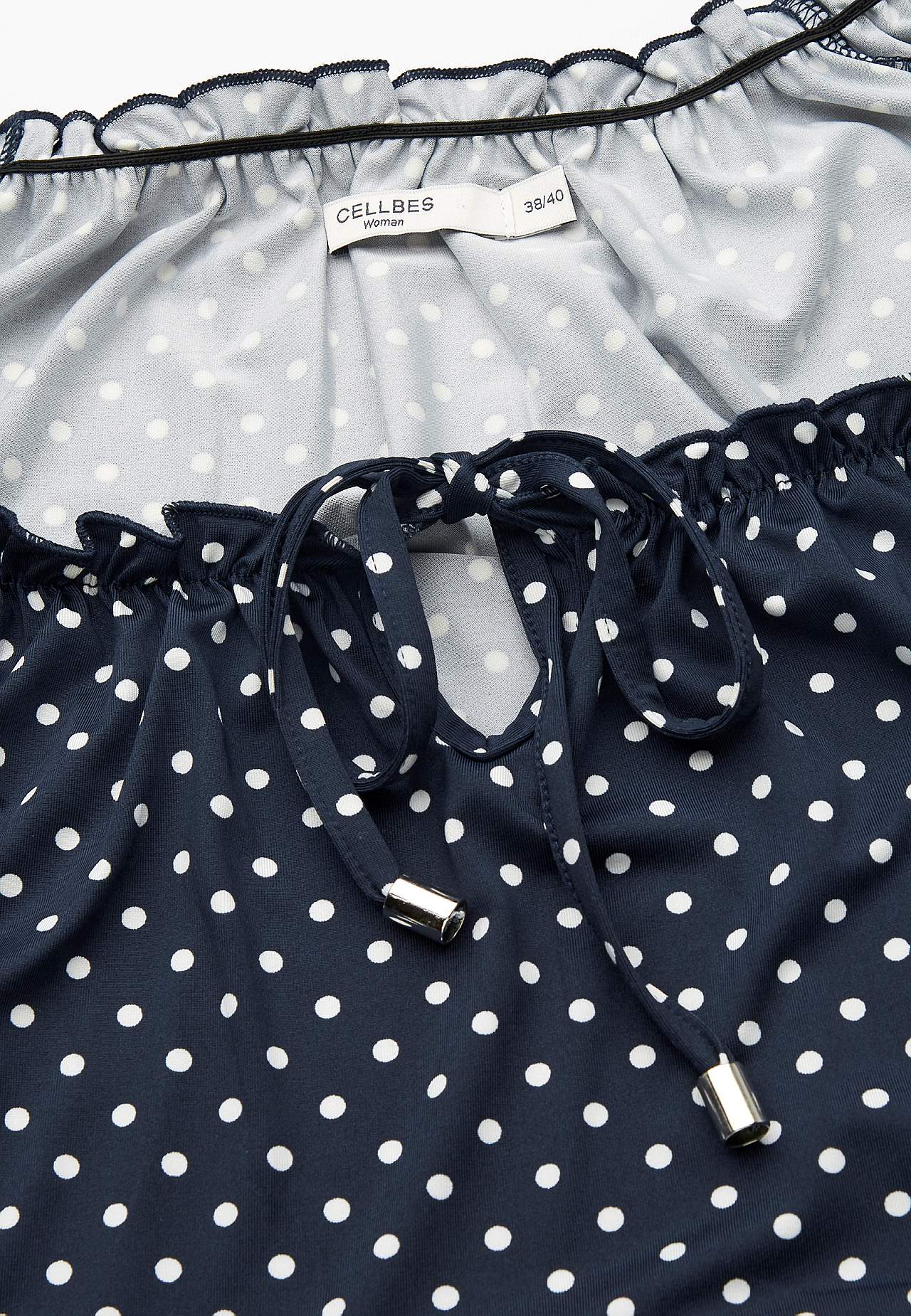 Kuviollinen off shoulder -mekko