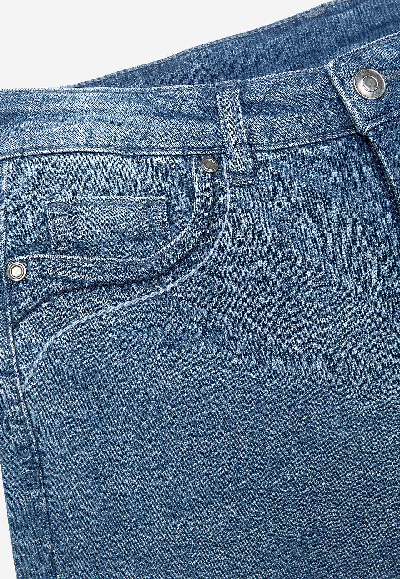 Stretchfarkut bootcut-lahkeella Anja