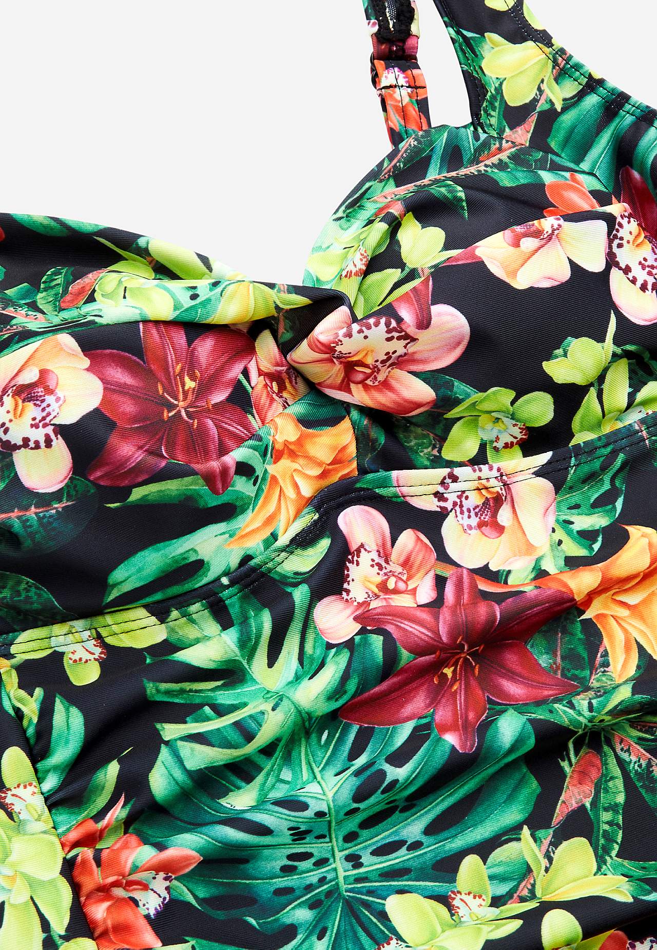 Kukkakuvioinen tankinitoppi muotoilueffektillä