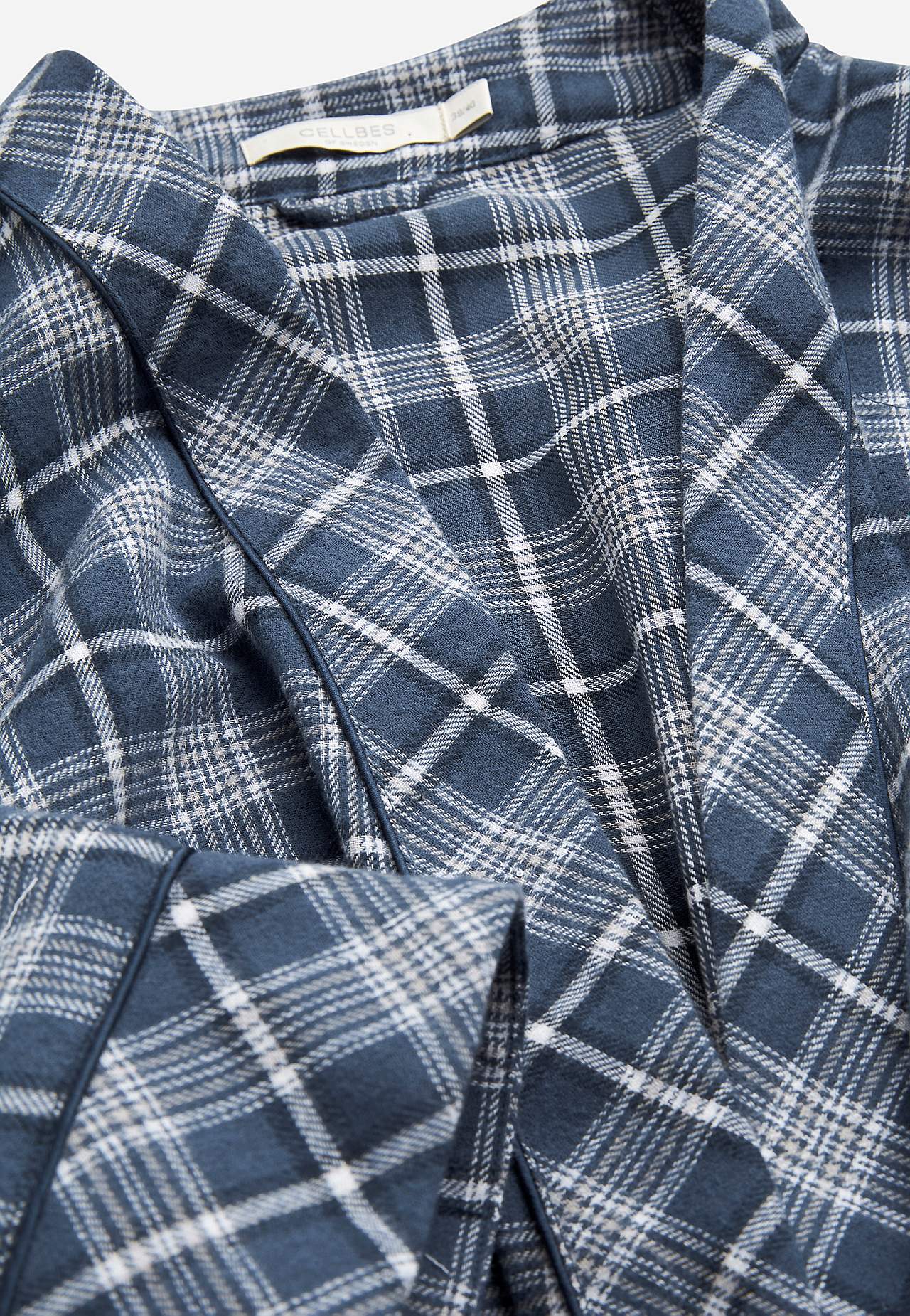 Ruudullinen aamutakki flanellista