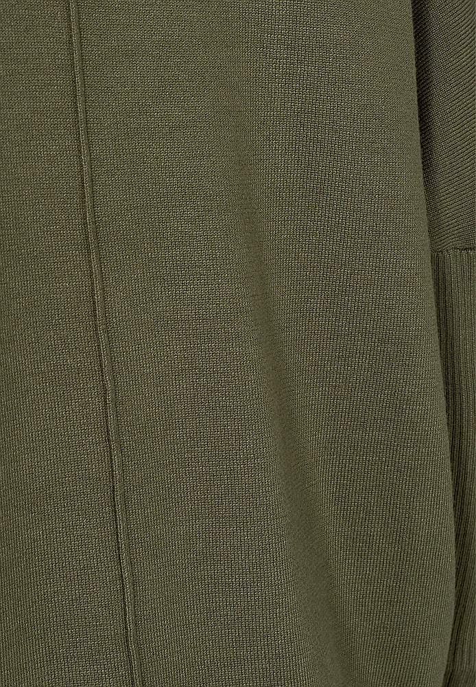 Tiheäsilmukkainen paita