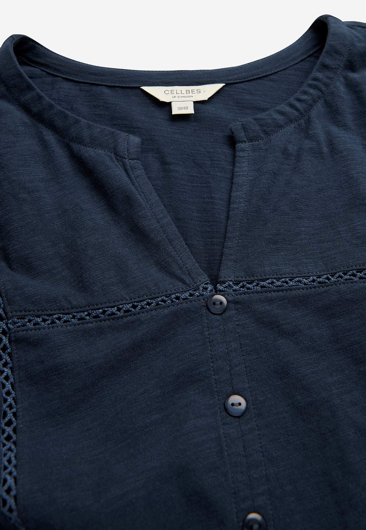 Trikootoppi boho-tyylisellä tyylillä