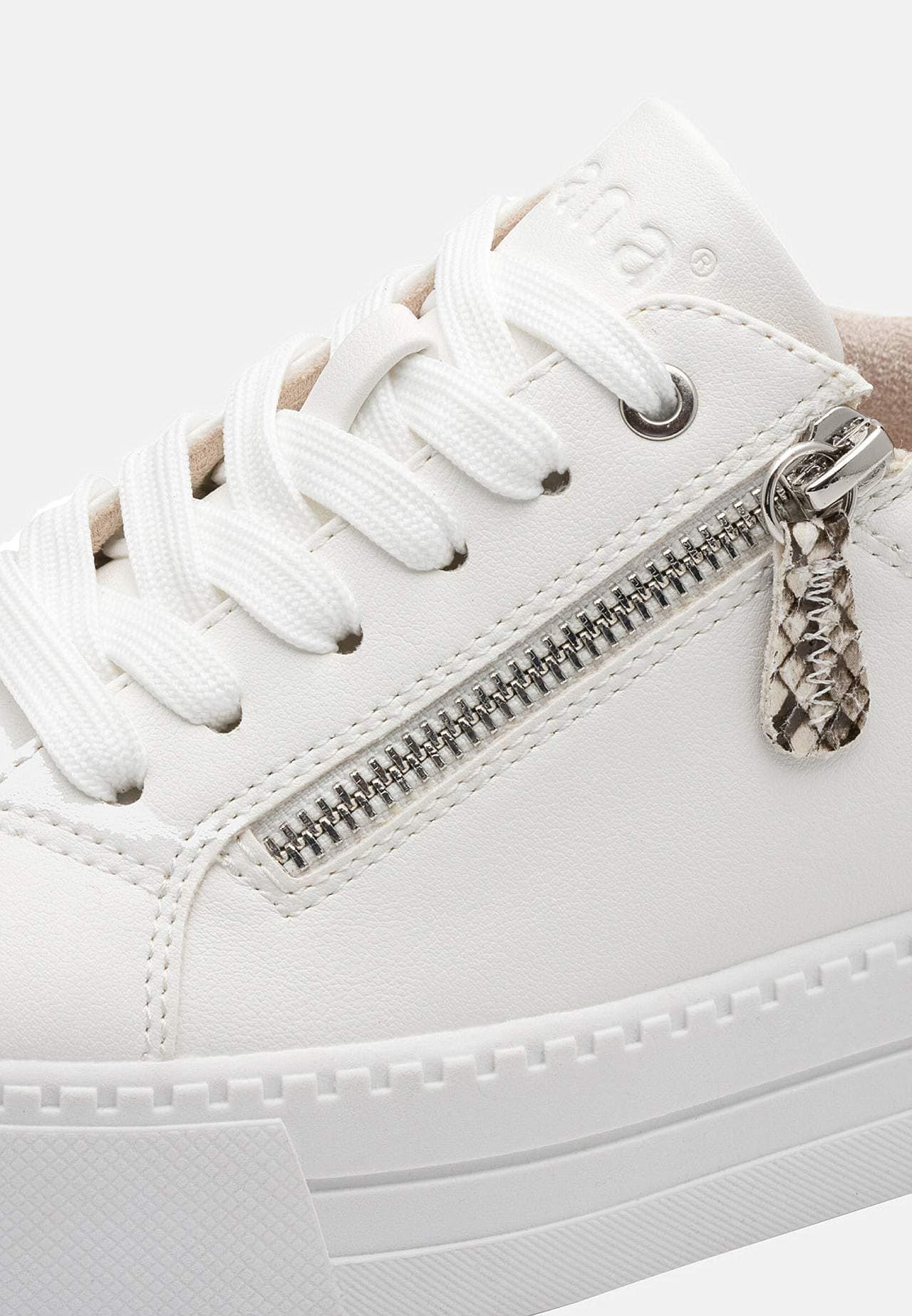 Lenkkarit vetoketjulla