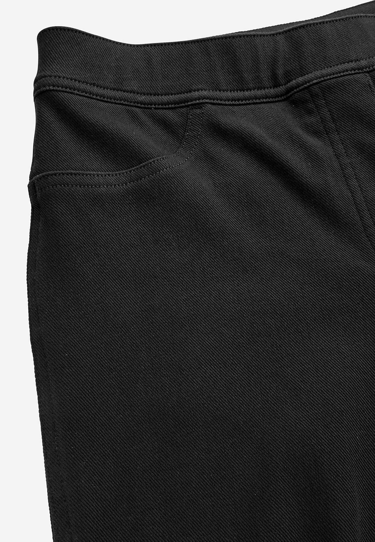 Joustavat leggingsit