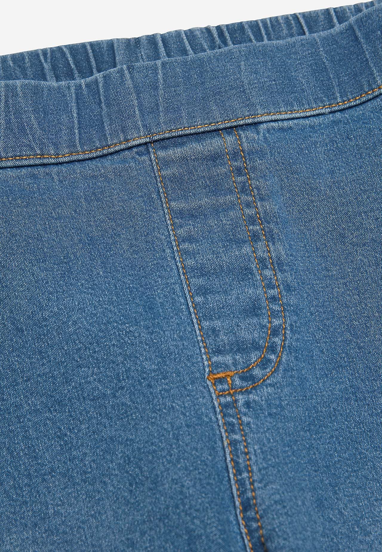 Joustavat jeggingsit bootcut-lahkeella