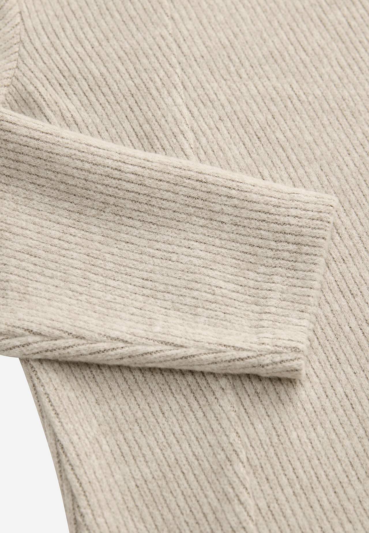 Hyvin pehmeä mekko taskuilla Beata