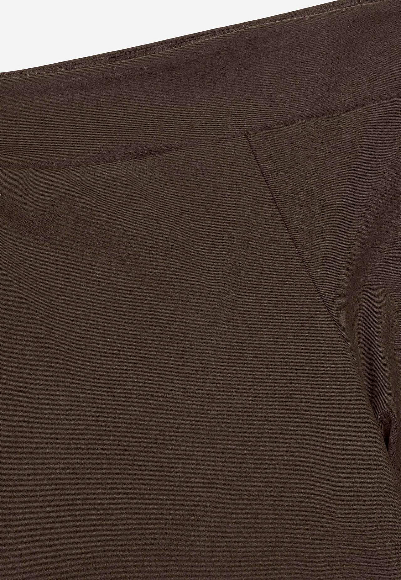 Monipuoliset, bootcut trikoohousut
