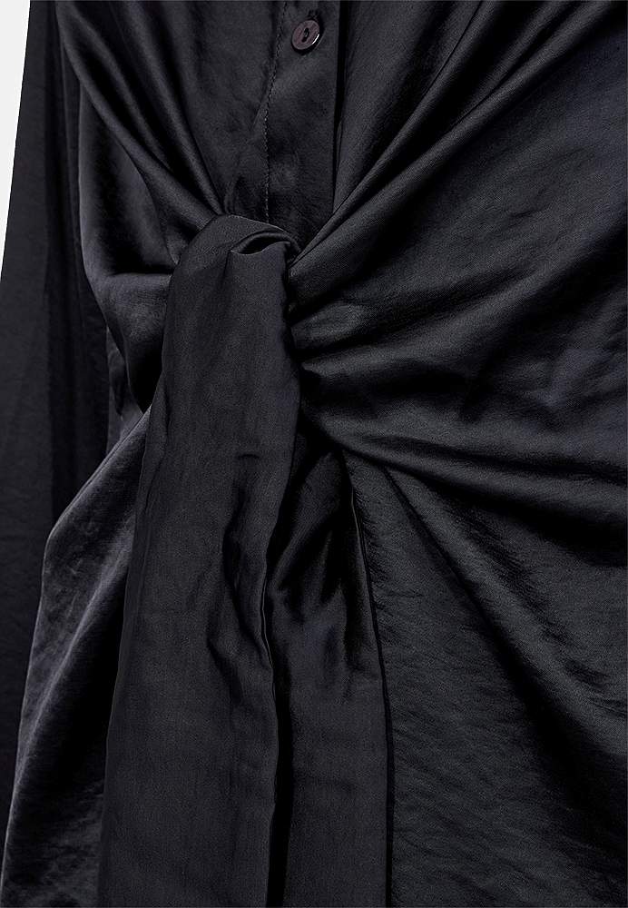 Satiinimekko solmuyksityiskohdalla