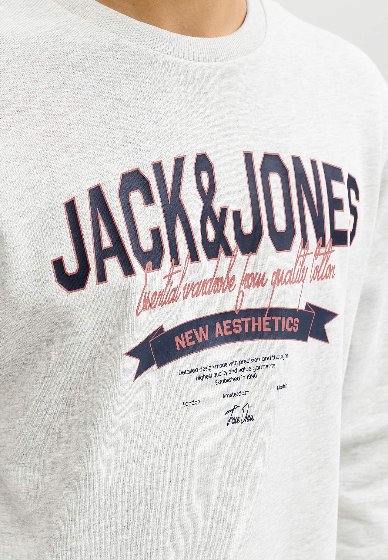 Collegepaita printillä