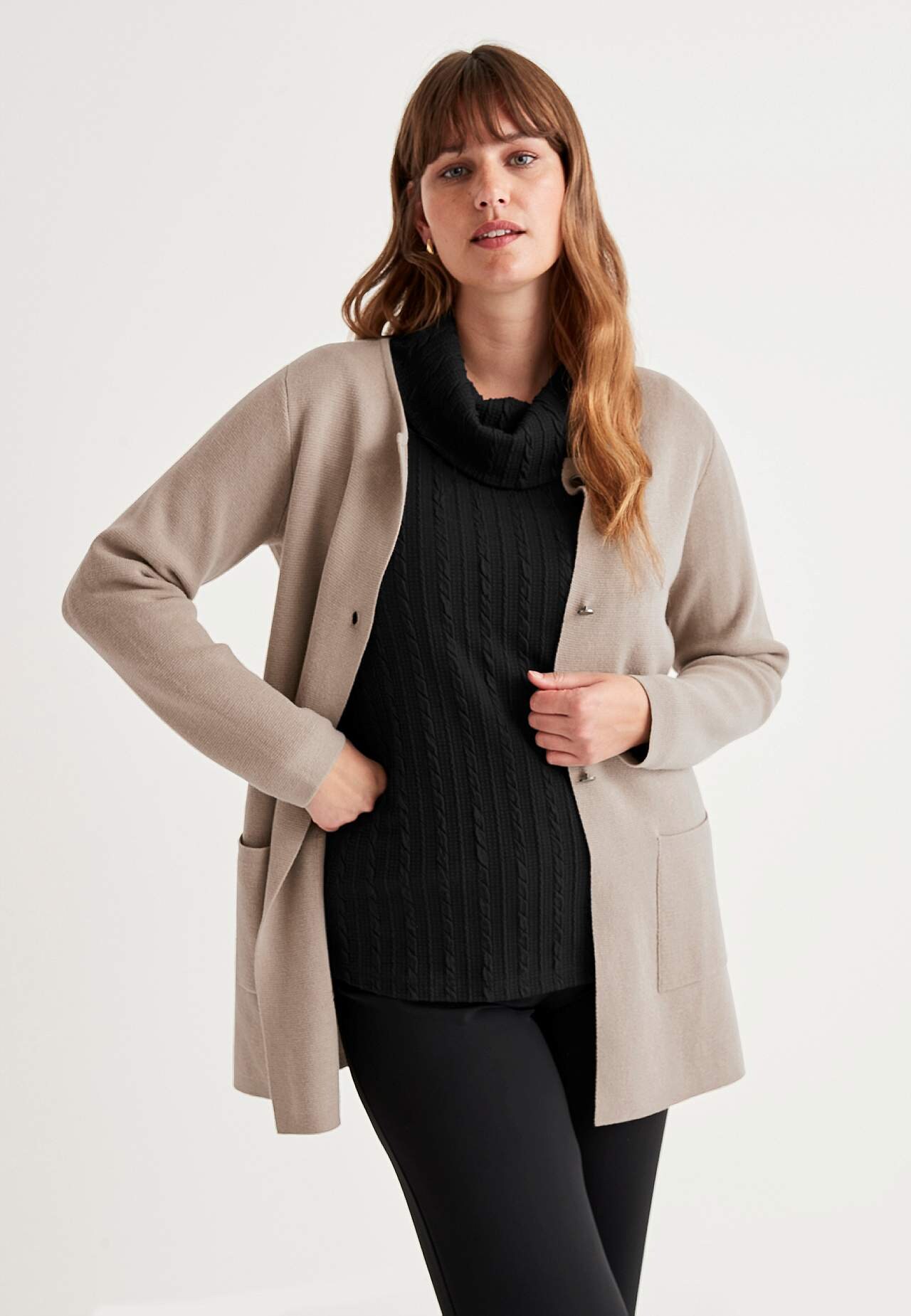 Trikootoppi poolokauluksella