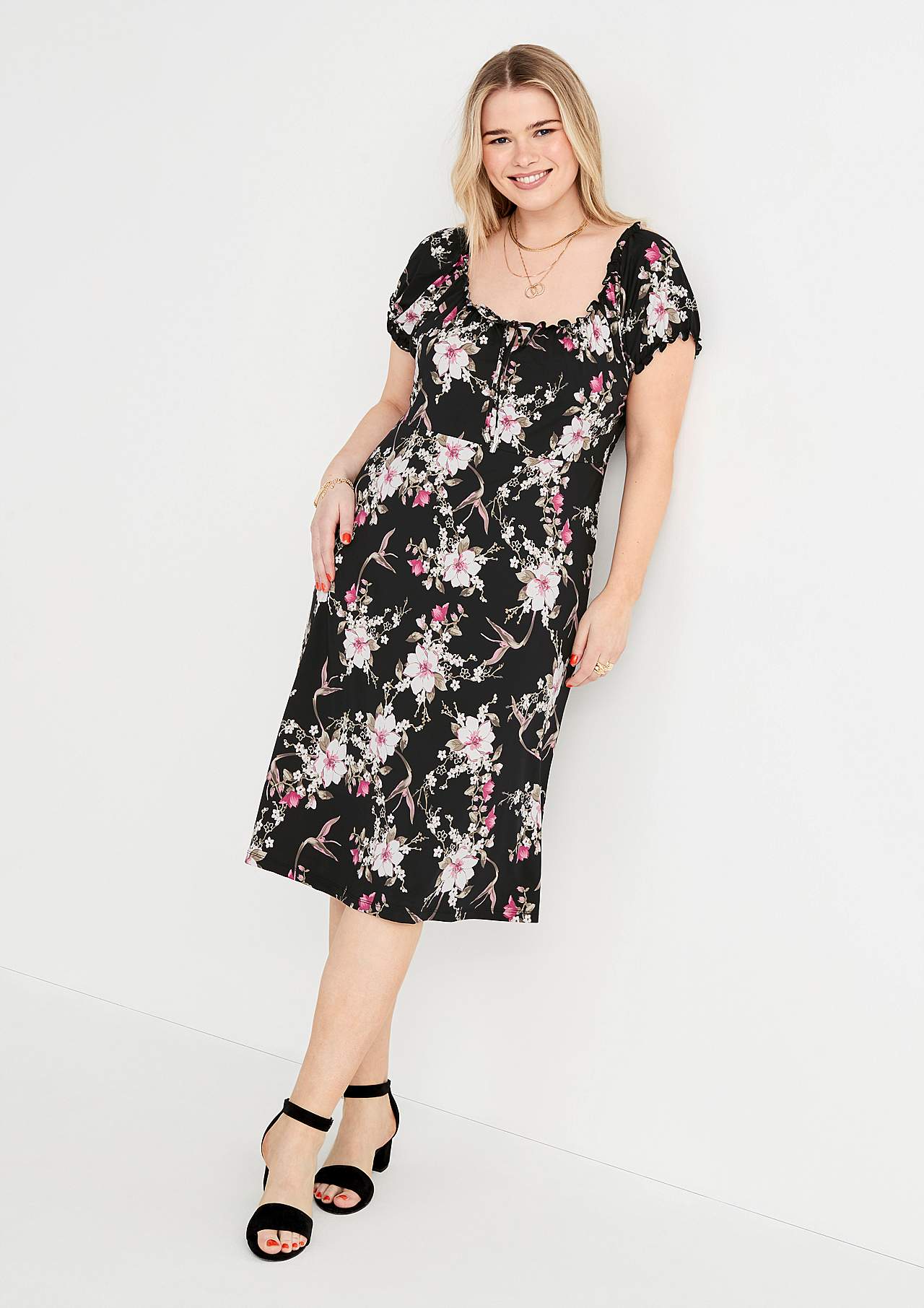 Kuviollinen off shoulder -mekko