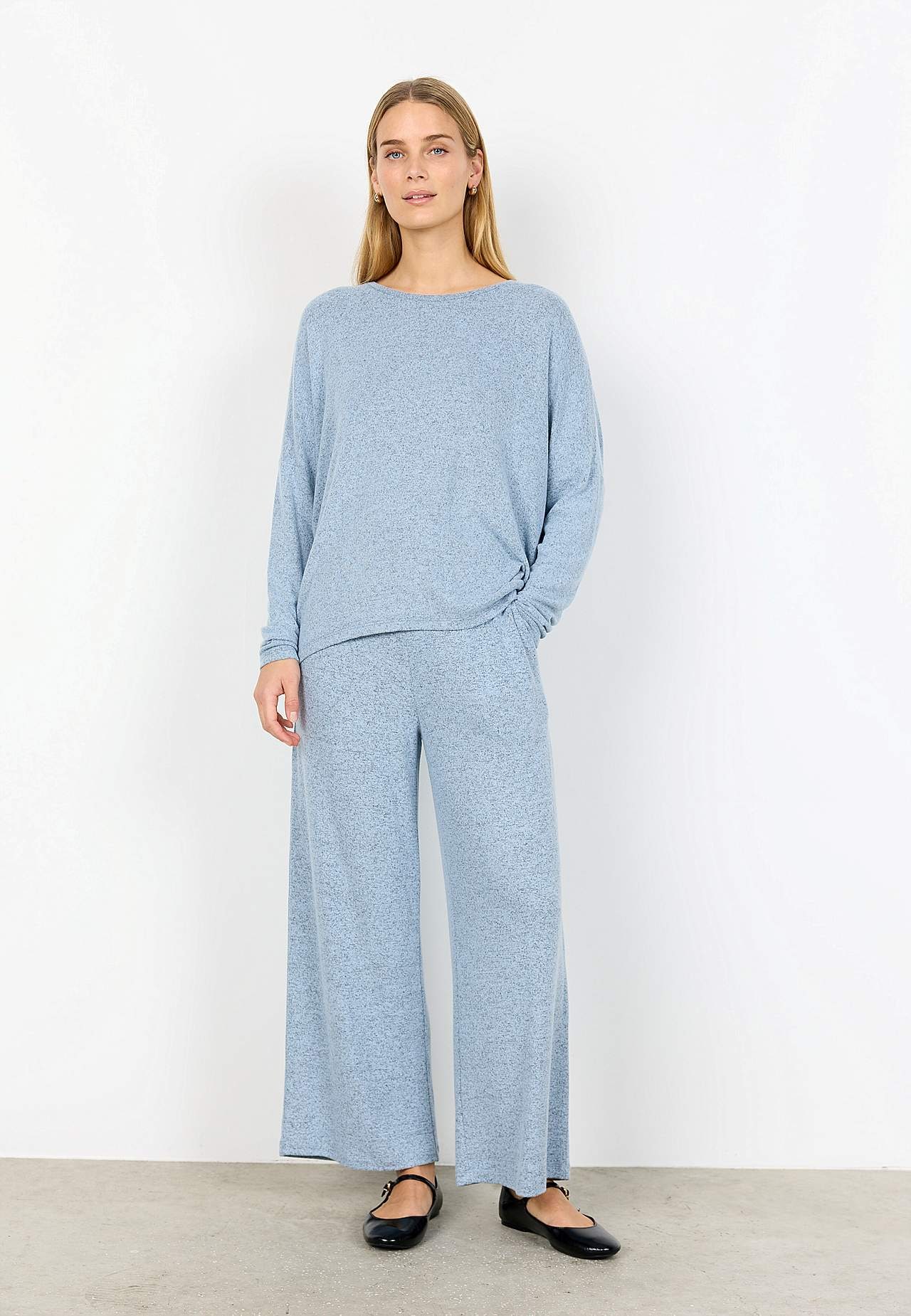 Erittäin pehmeä trikootoppi