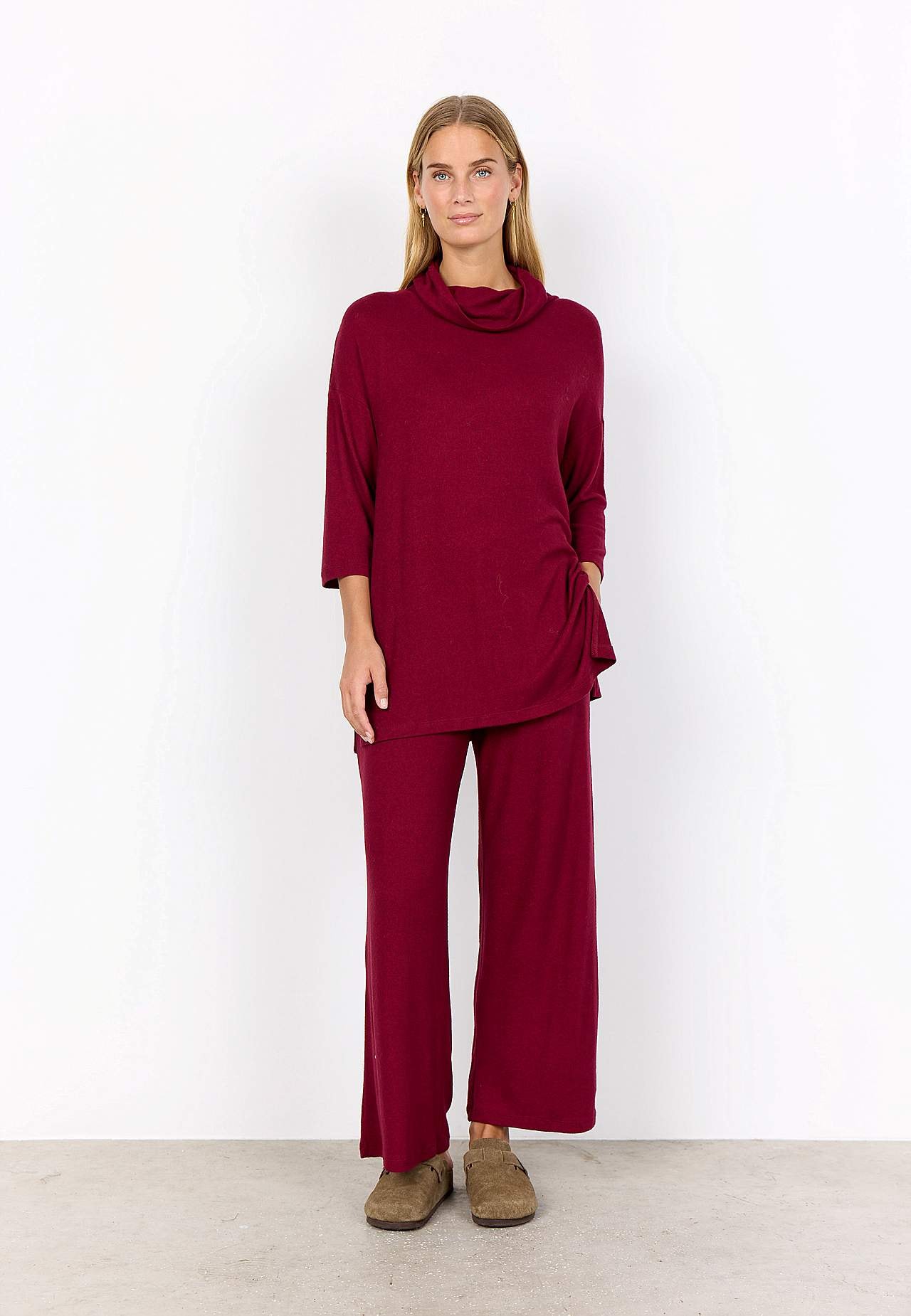 Erittäin pehmeä trikootunika