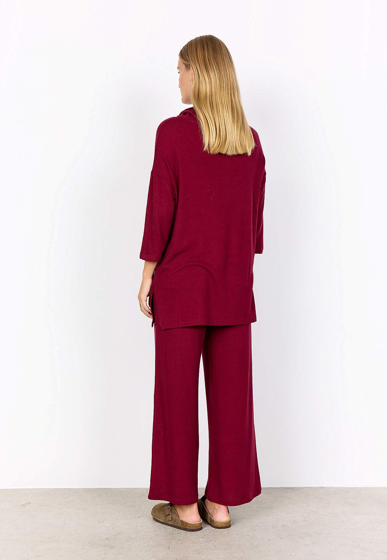 Erittäin pehmeä trikootunika