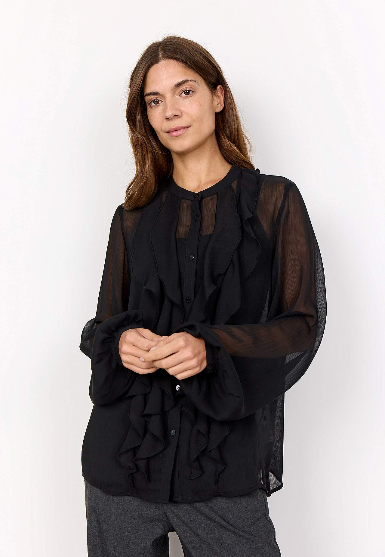 Sifonkipusero röyhelöillä