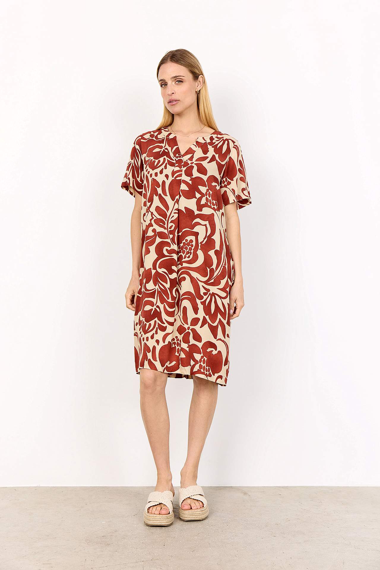 Kudottu, kuviollinen viskoosimekko