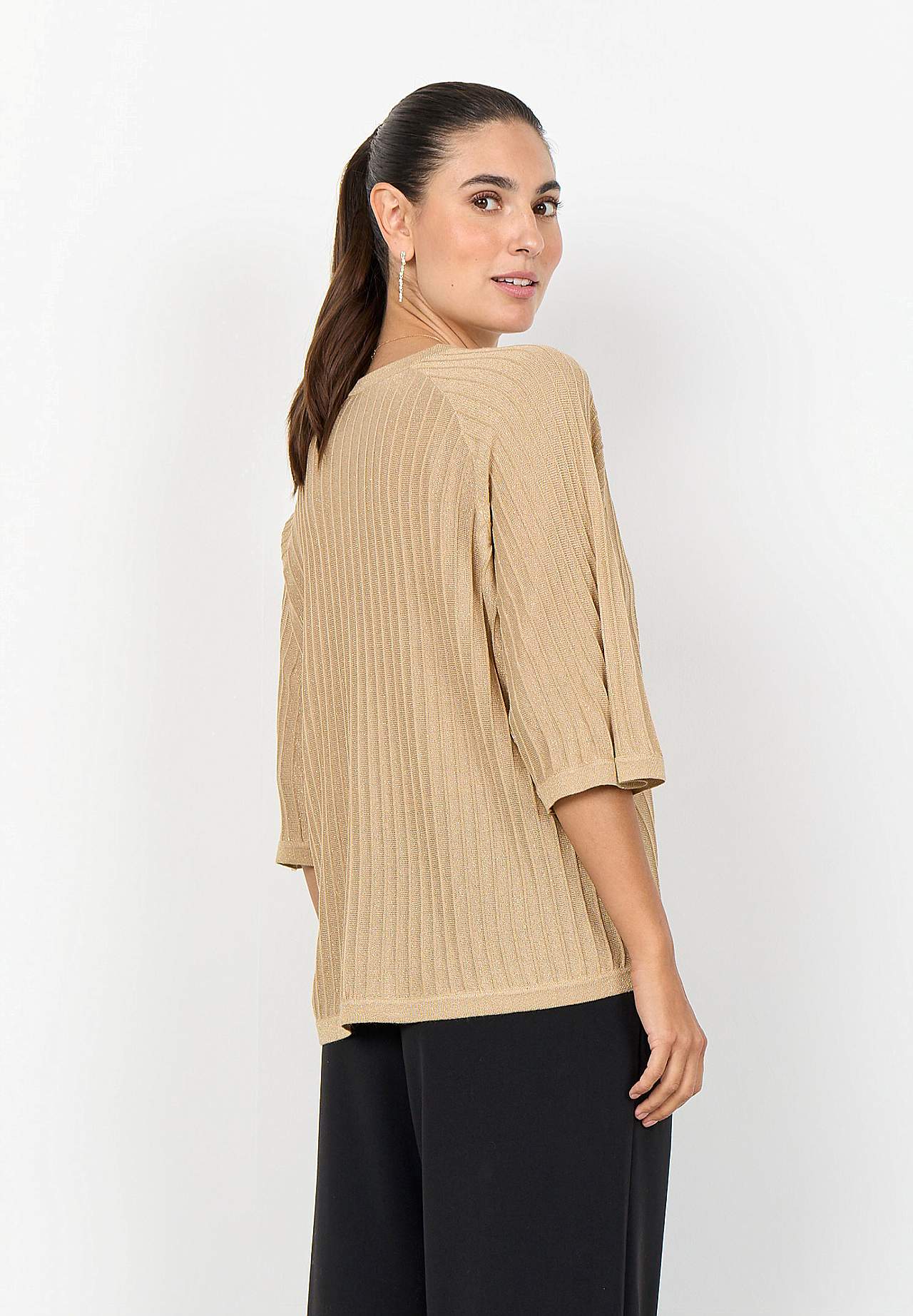 Tiheäsilmukkainen neule kimallelangoilla