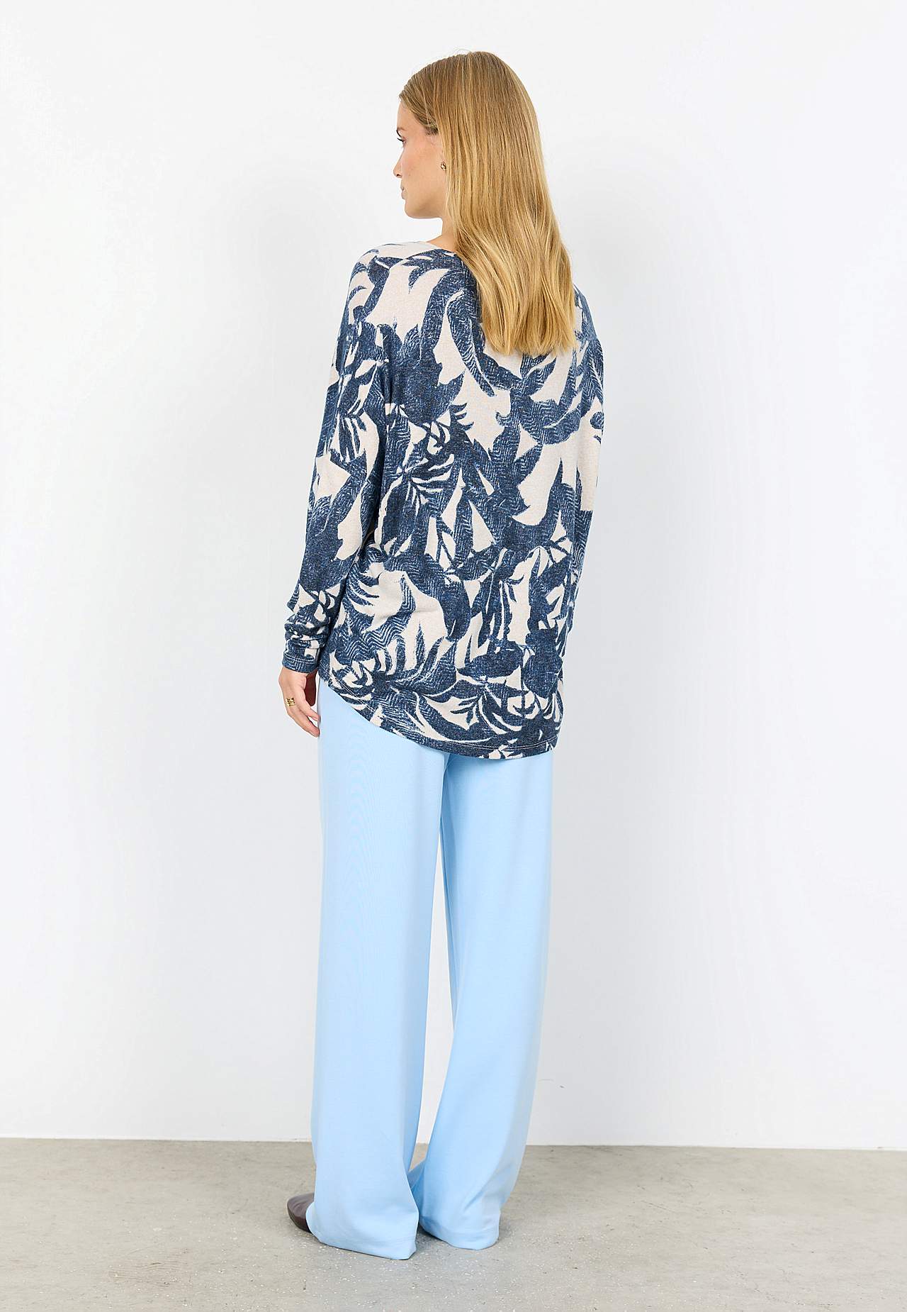 Erittäin pehmeä, kuviollinen trikootoppi