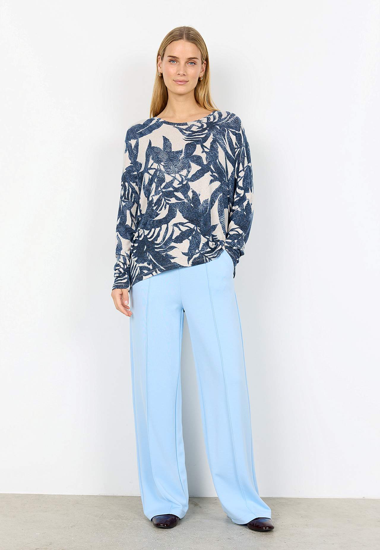 Erittäin pehmeä, kuviollinen trikootoppi