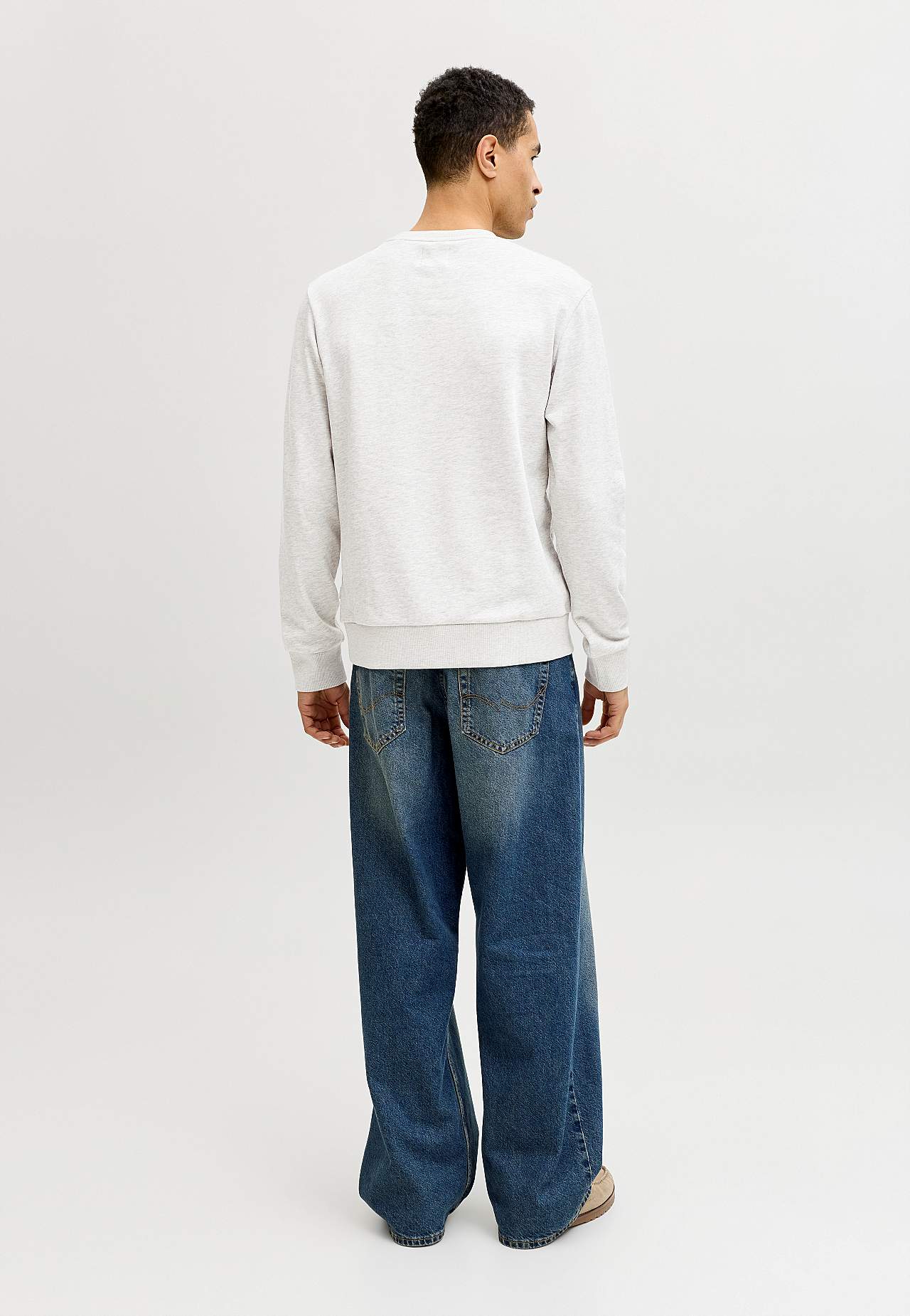 Collegepaita printillä