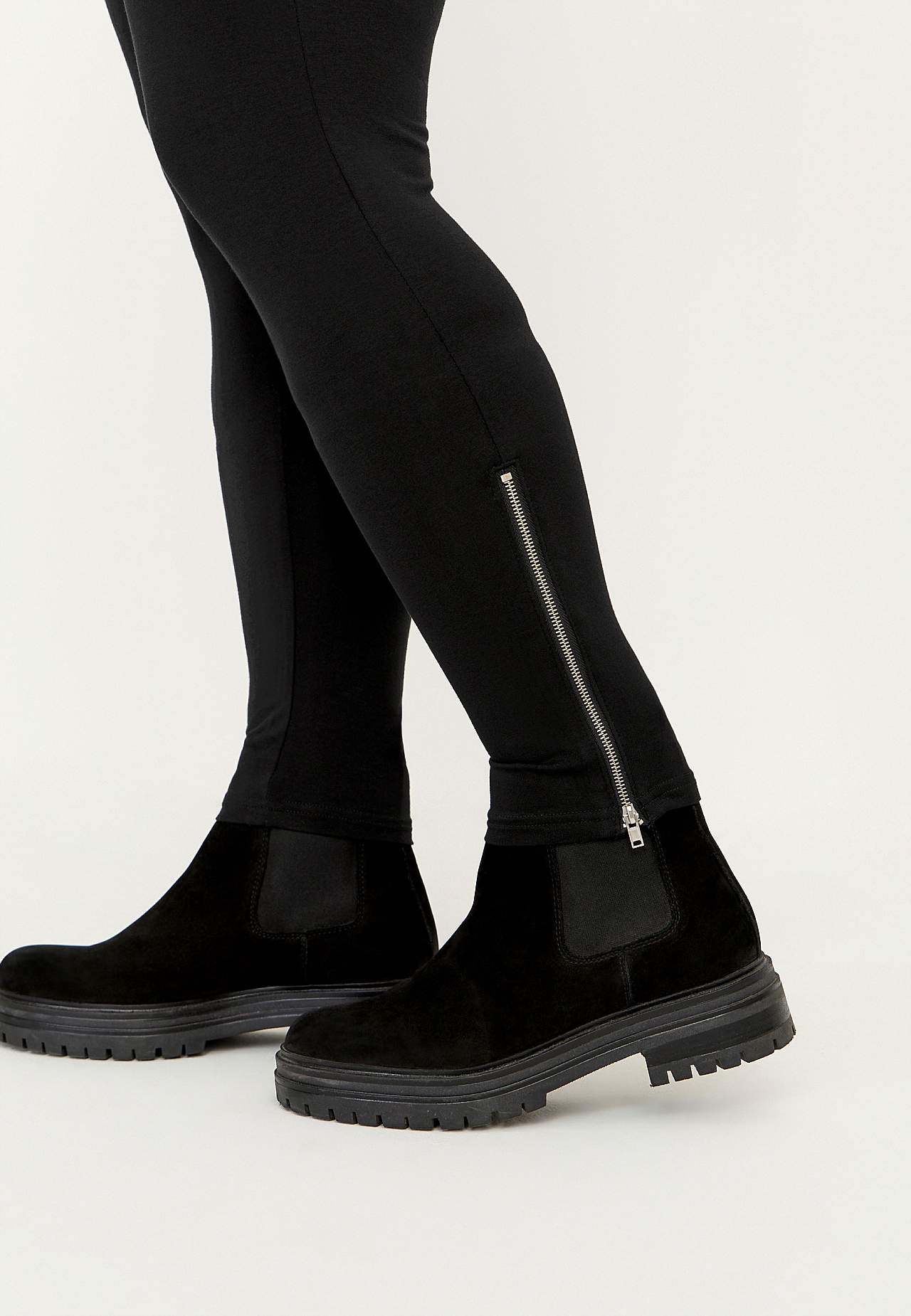 Leggingsit vetoketjuilla
