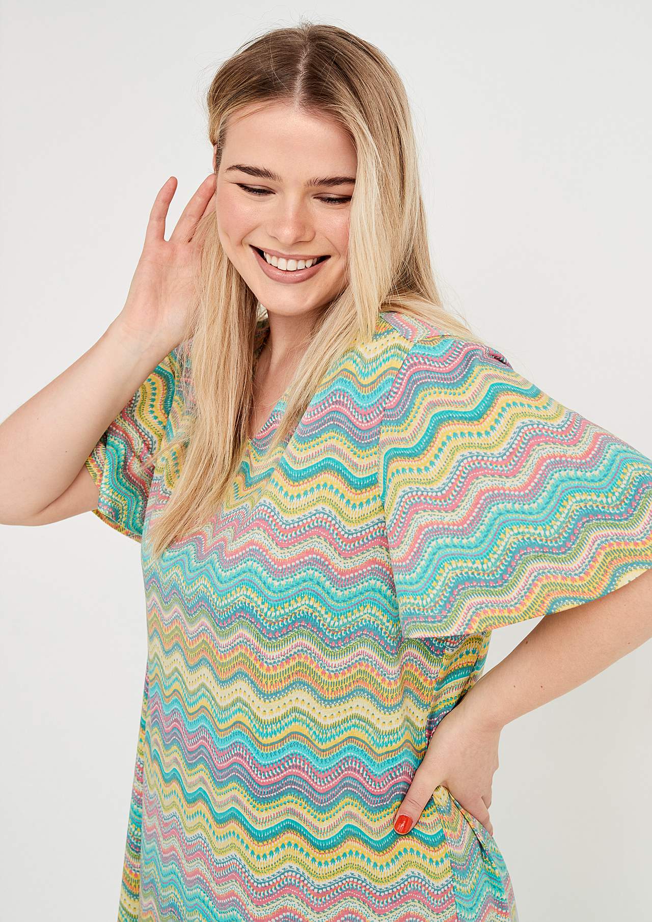 Lyhythihainen yömekko Anne