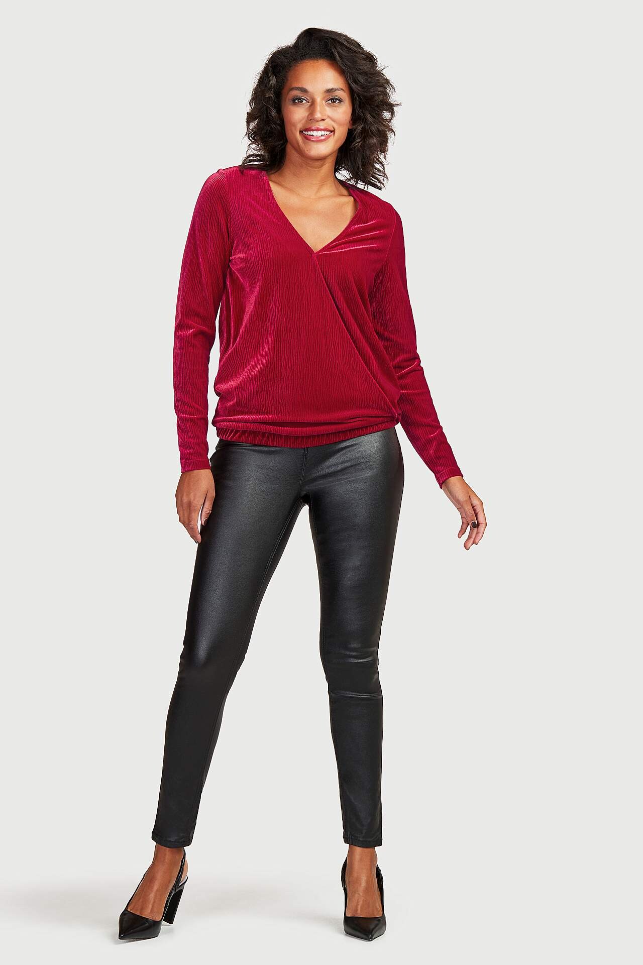 Kietaisutoppi laskostetusta sametista