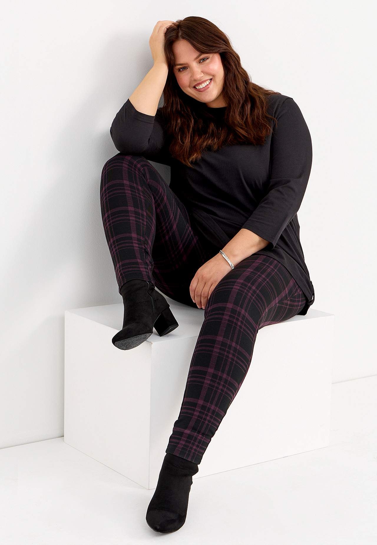 Ruudulliset leggingsit