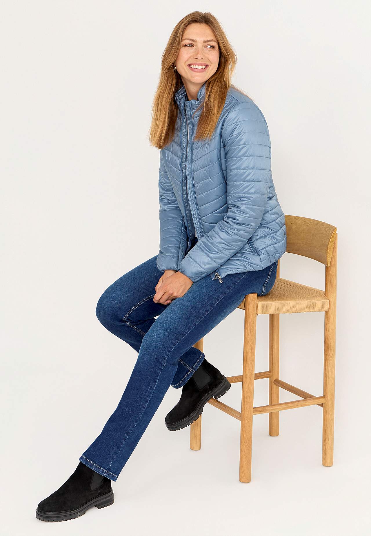 Hohtava kevyt toppatakki