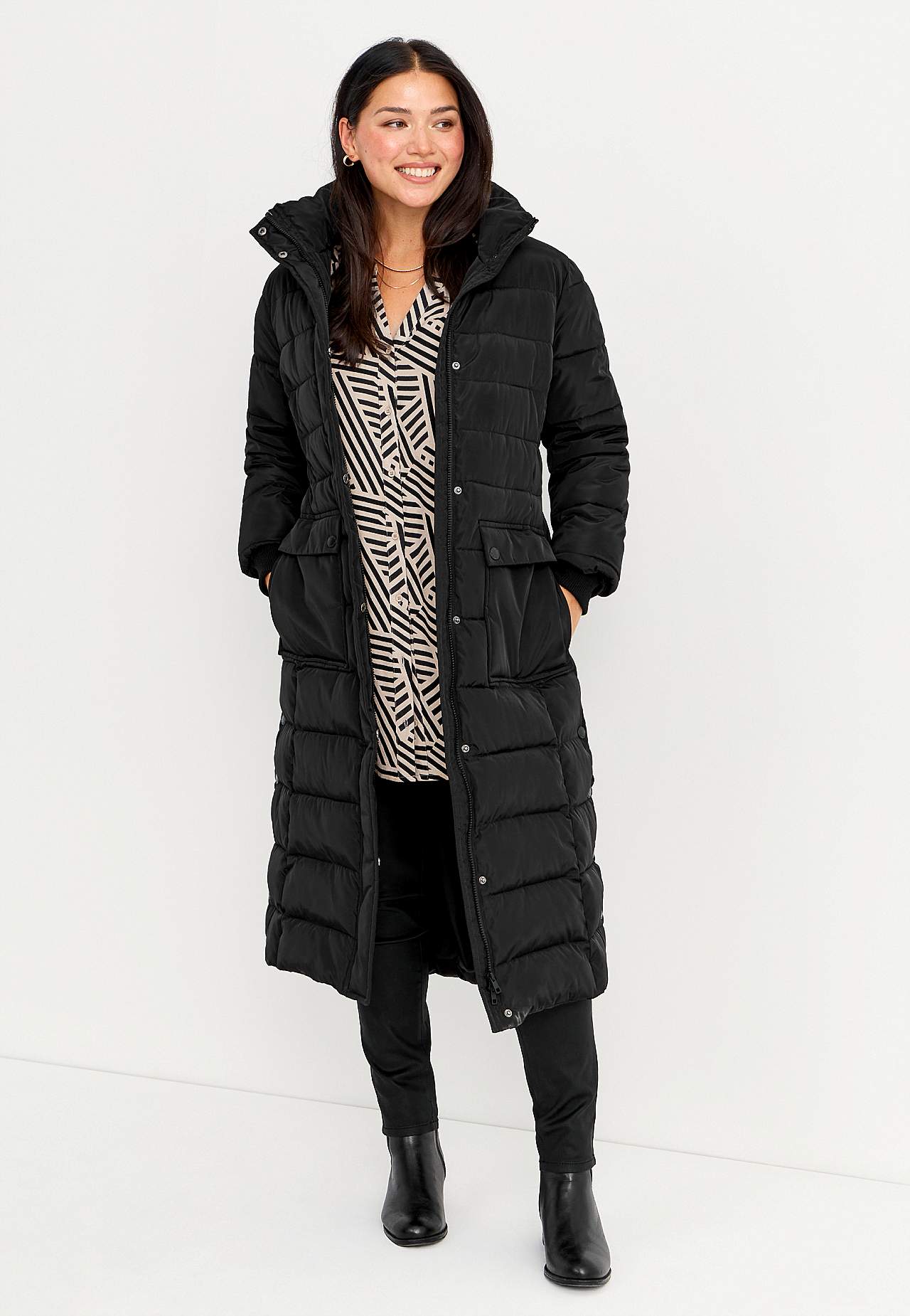 Kuviollinen, kudottu tunika