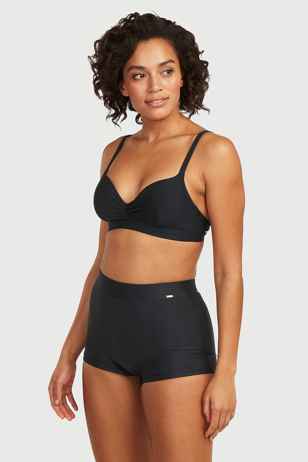 Bokserimallinen bikinialaosa