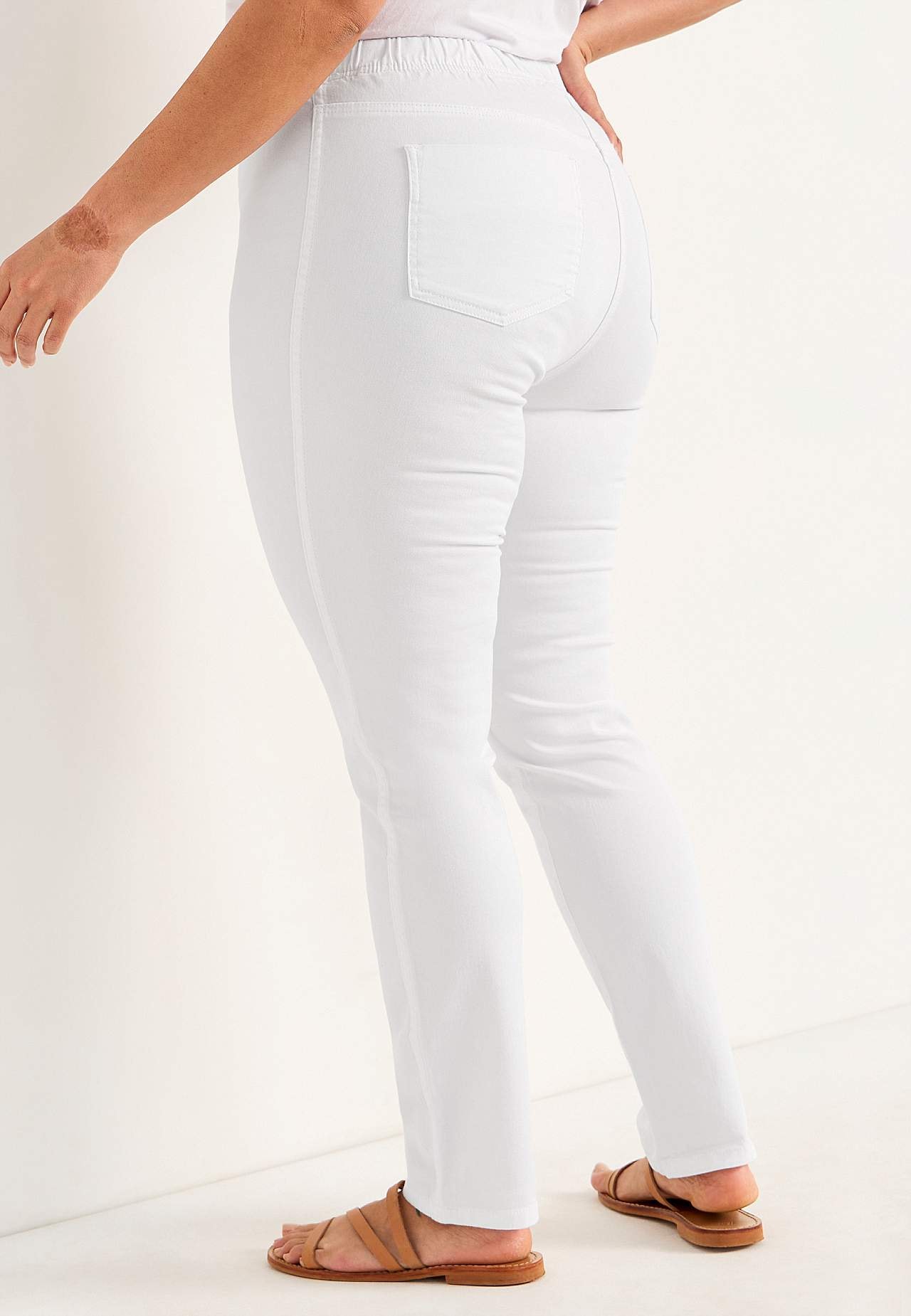 Jeggingsit skinny-lahkeella