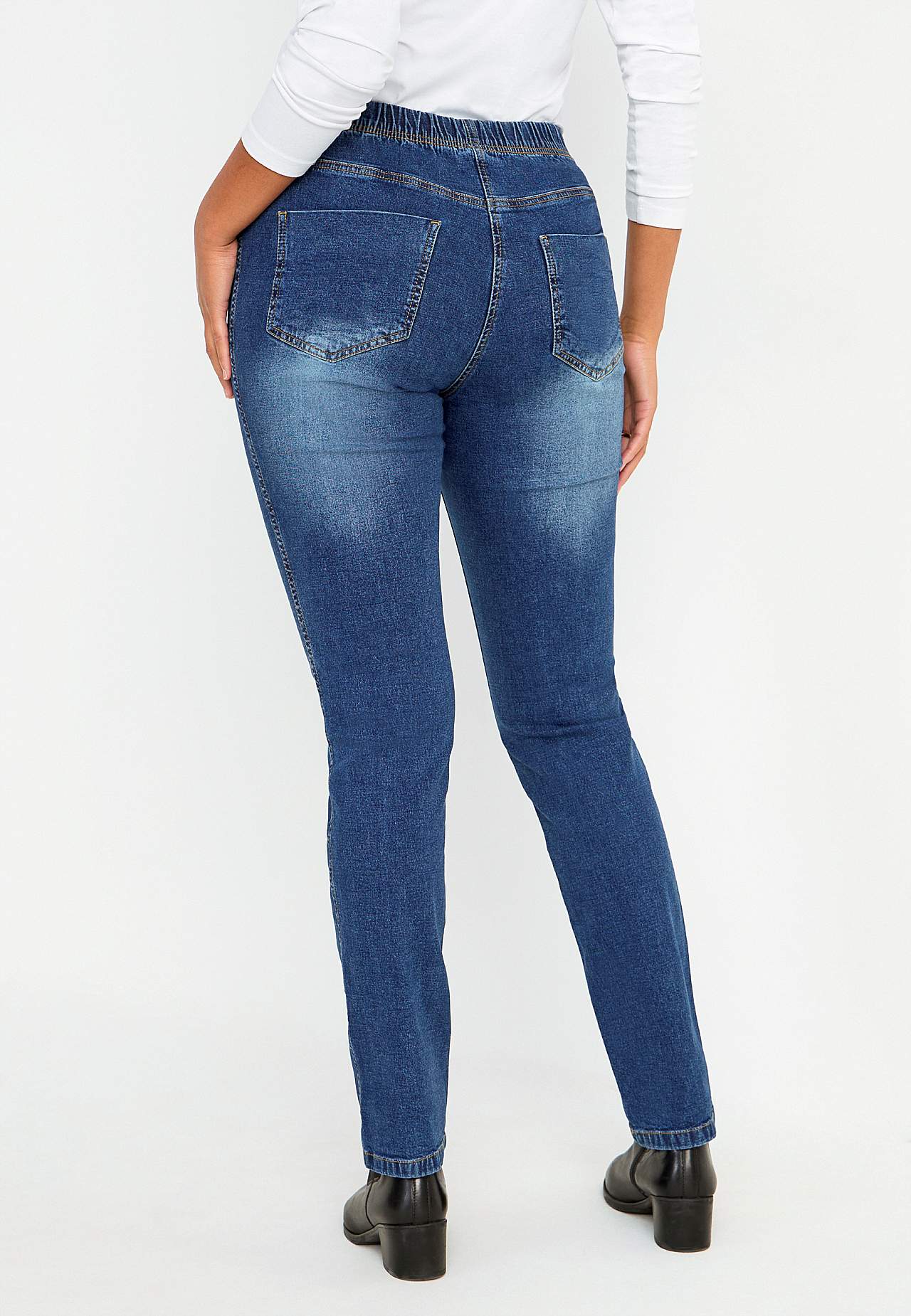 Jeggingsit skinny-lahkeella