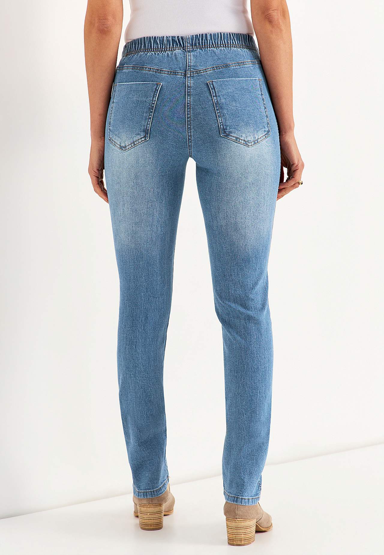 Jeggingsit skinny-lahkeella