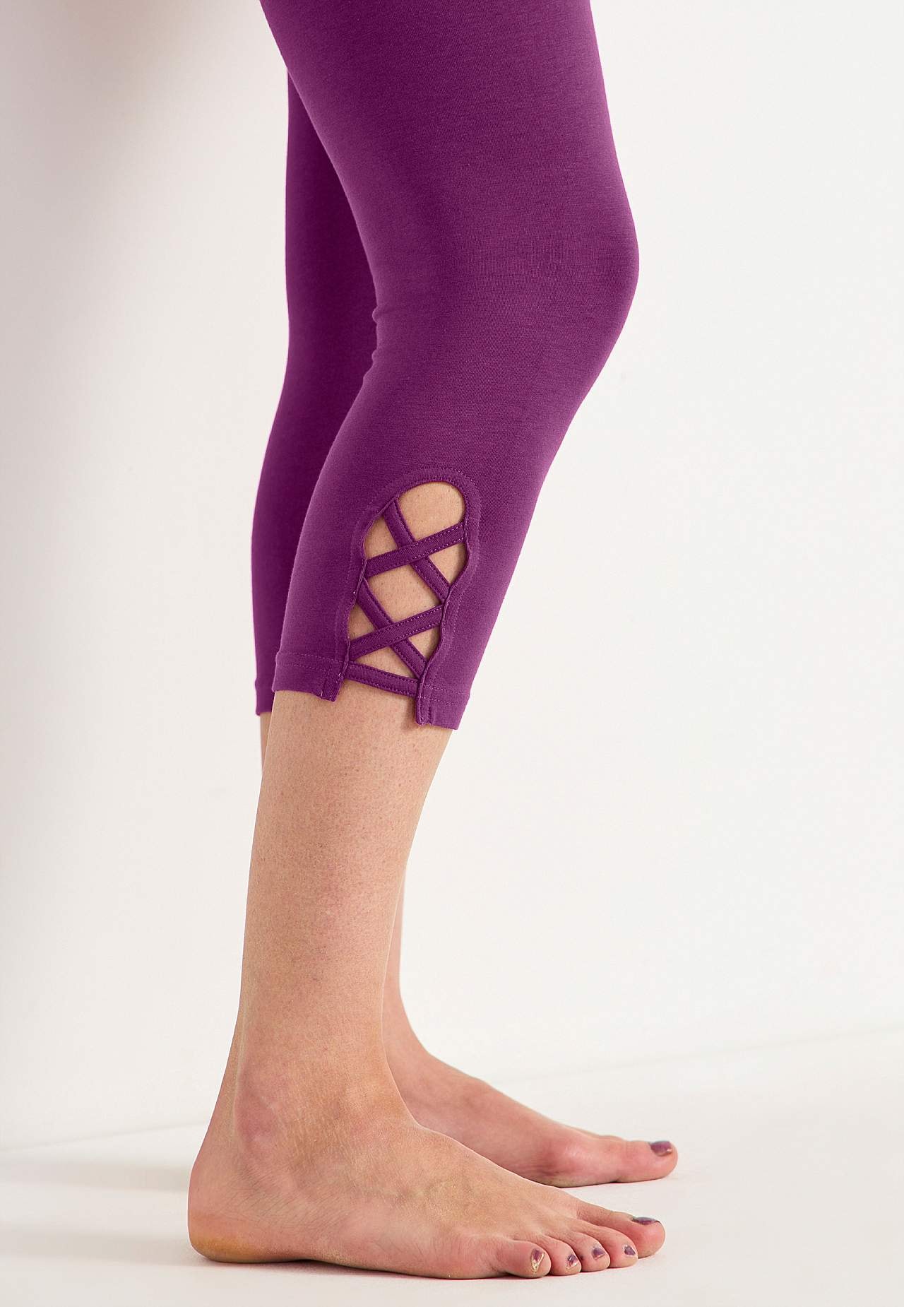 Caprileggingsit kivoilla yksityiskohdilla 2 kpl/pakkaus
