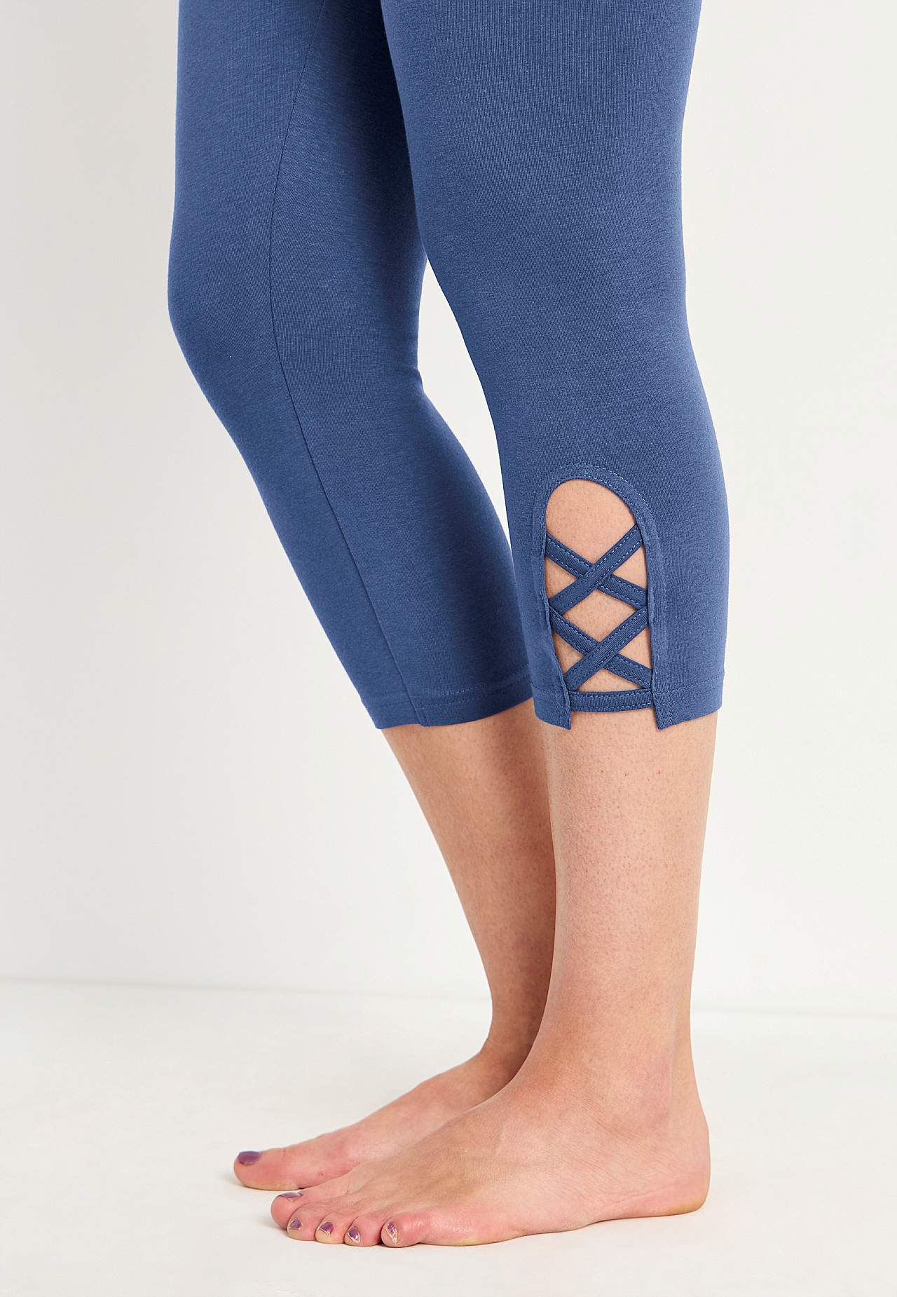 Caprileggingsit kivoilla yksityiskohdilla 2 kpl/pakkaus