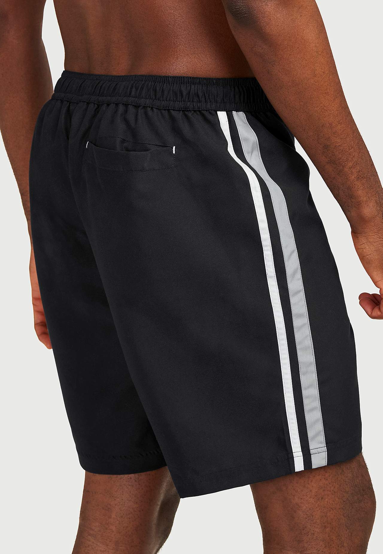 Sporttiset uimashortsit
