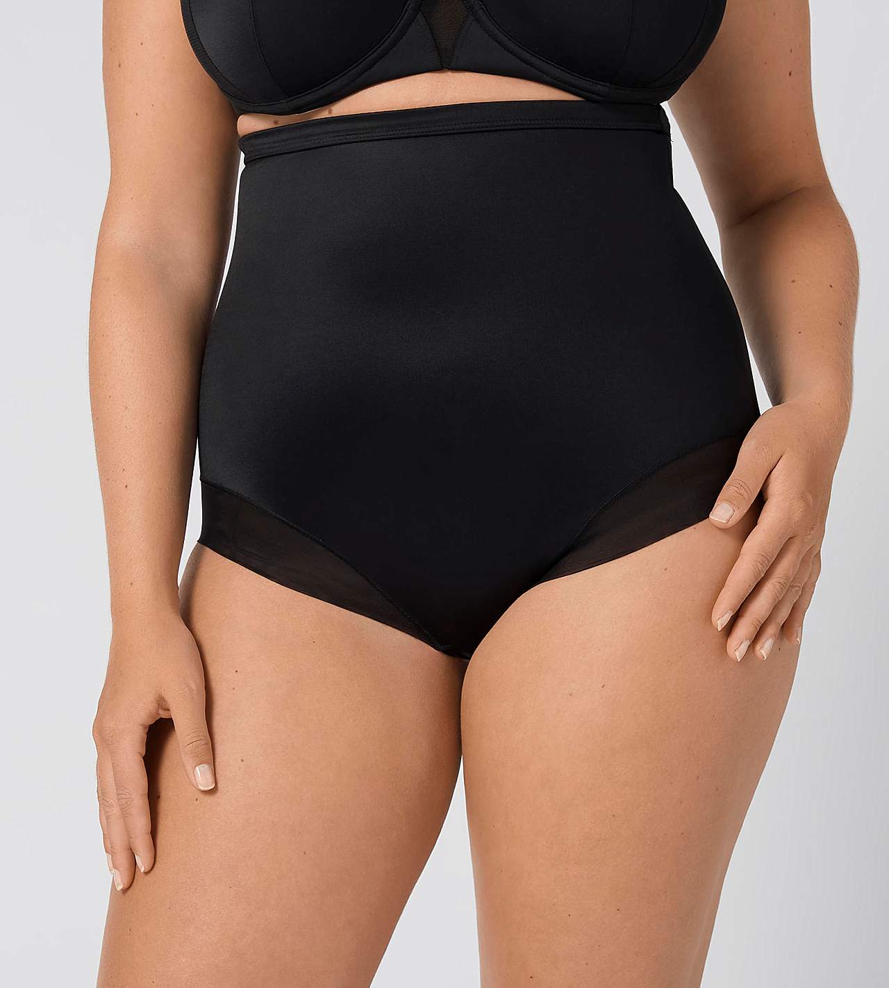 Muotoilevat alushousut True Shape Sensation