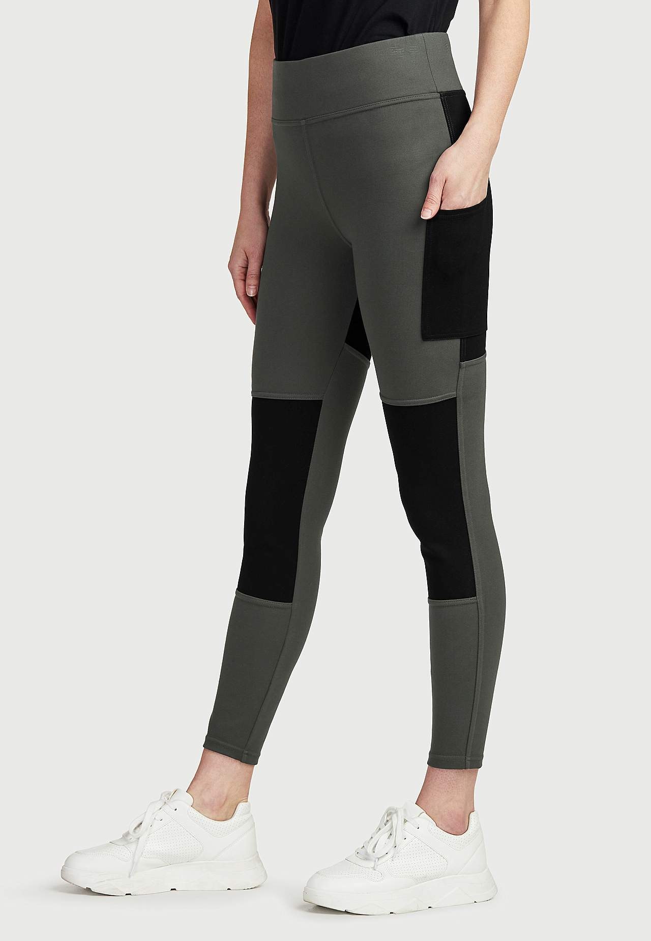 Leggingsit sivutaskuilla