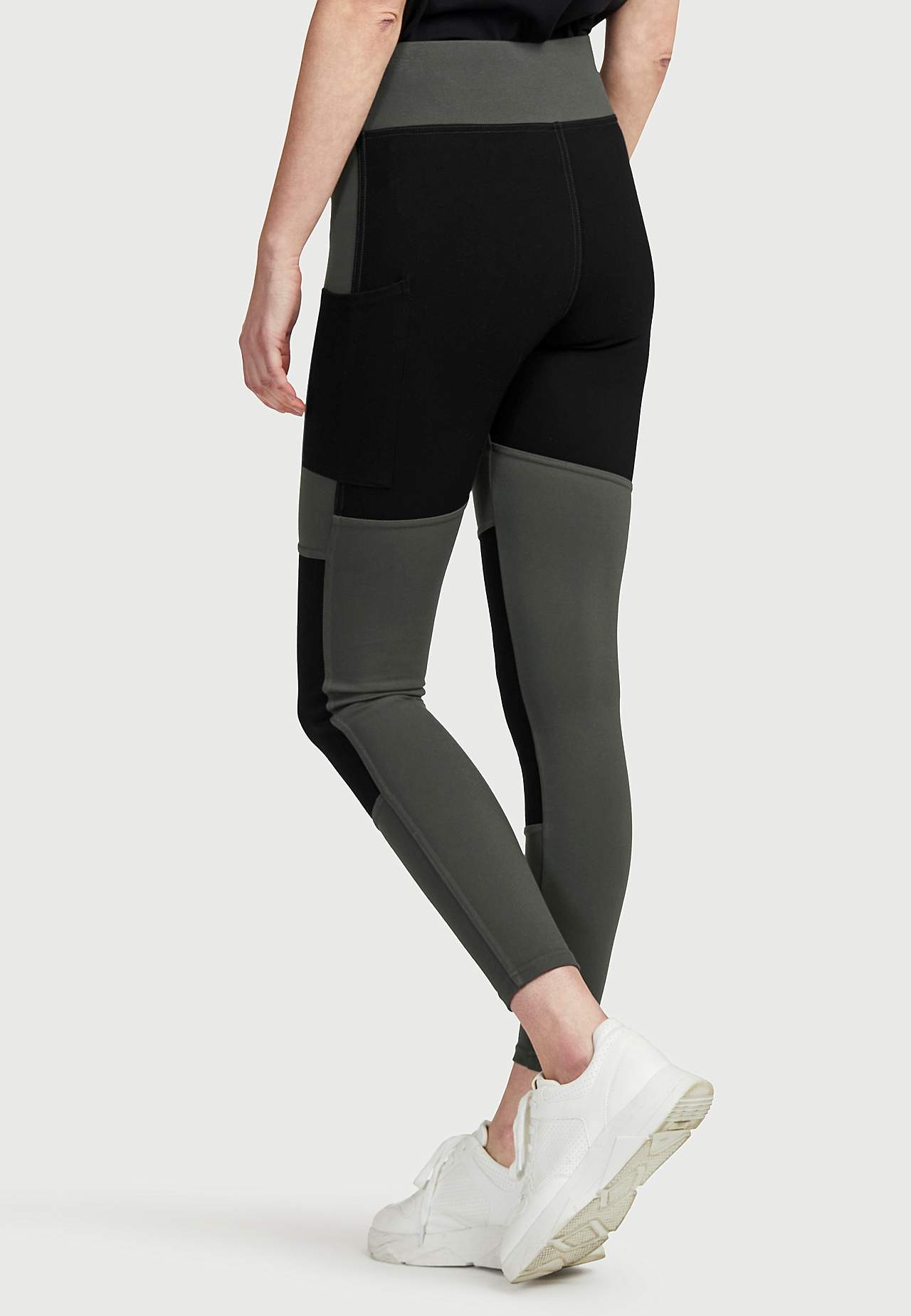 Leggingsit sivutaskuilla