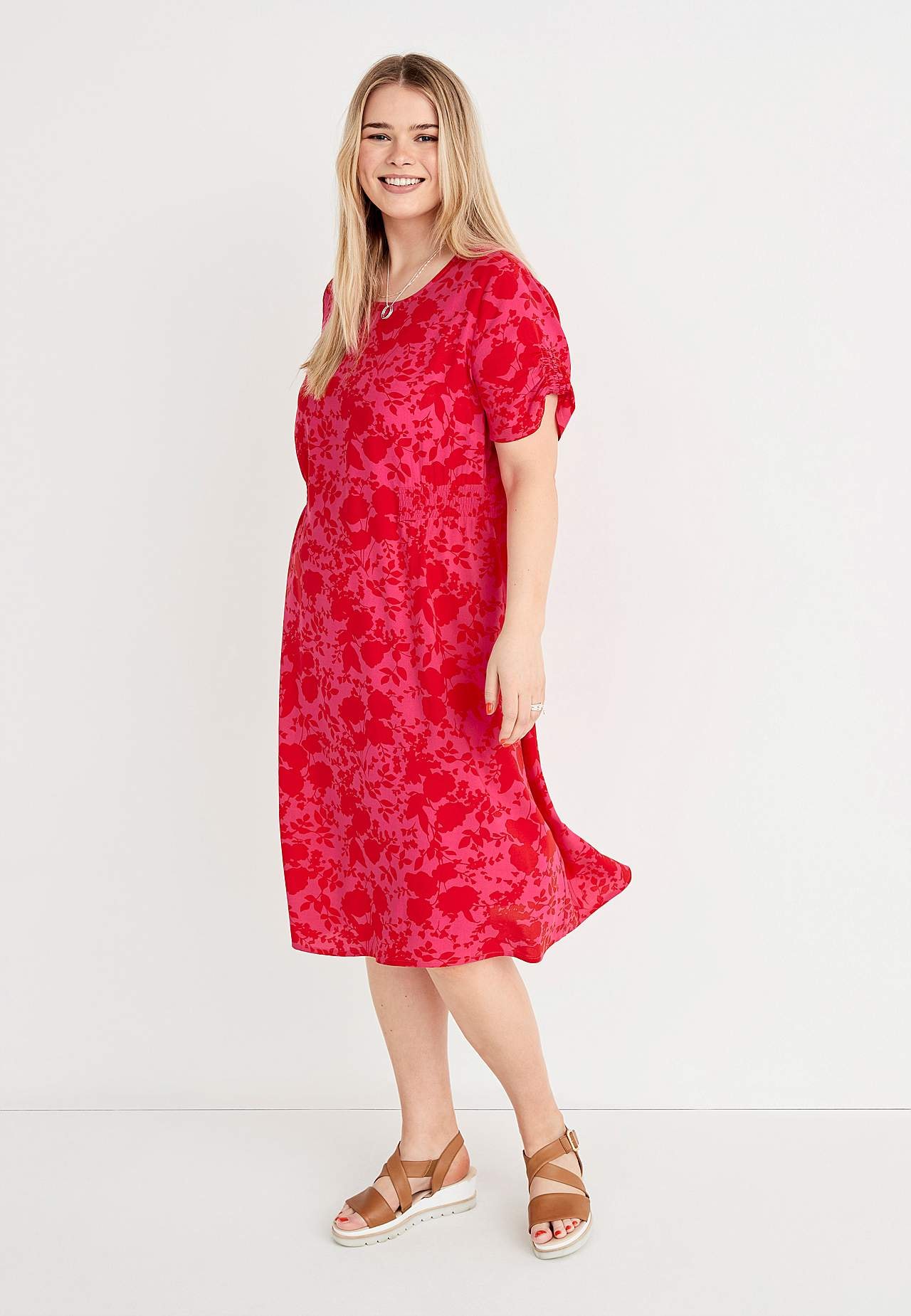 Kuviollinen mekko