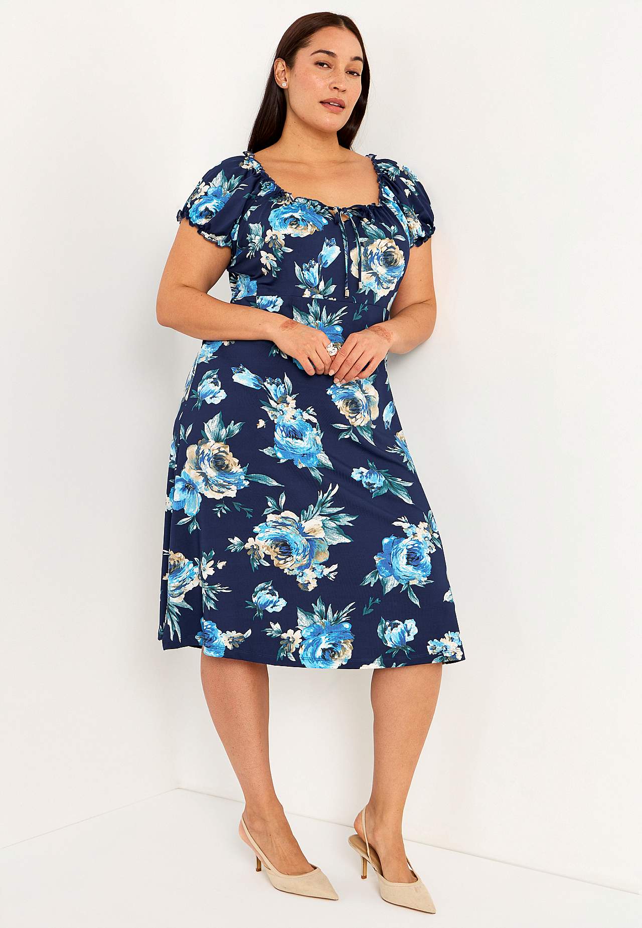 Kuviollinen off shoulder -mekko