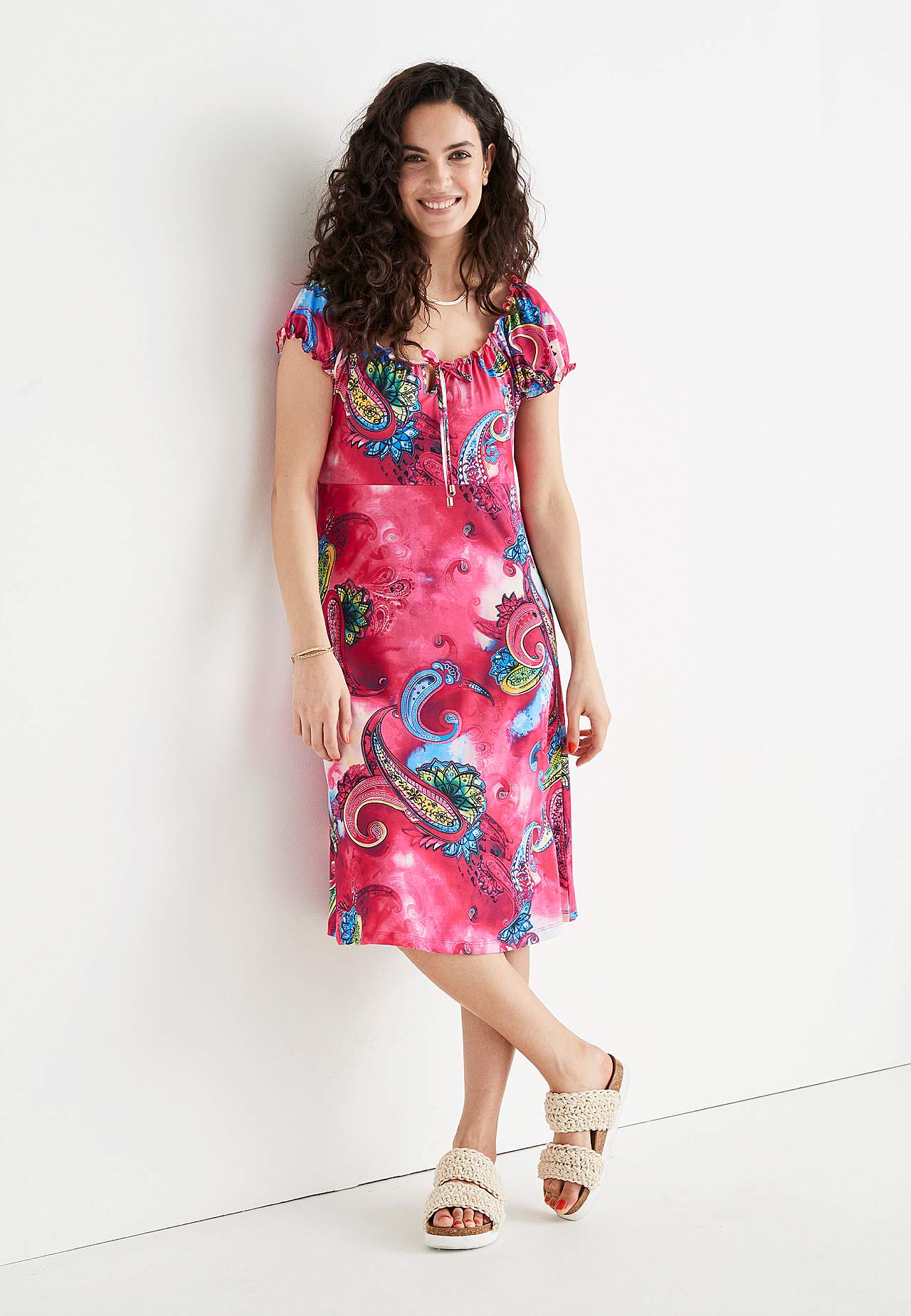 Kuviollinen off shoulder -mekko