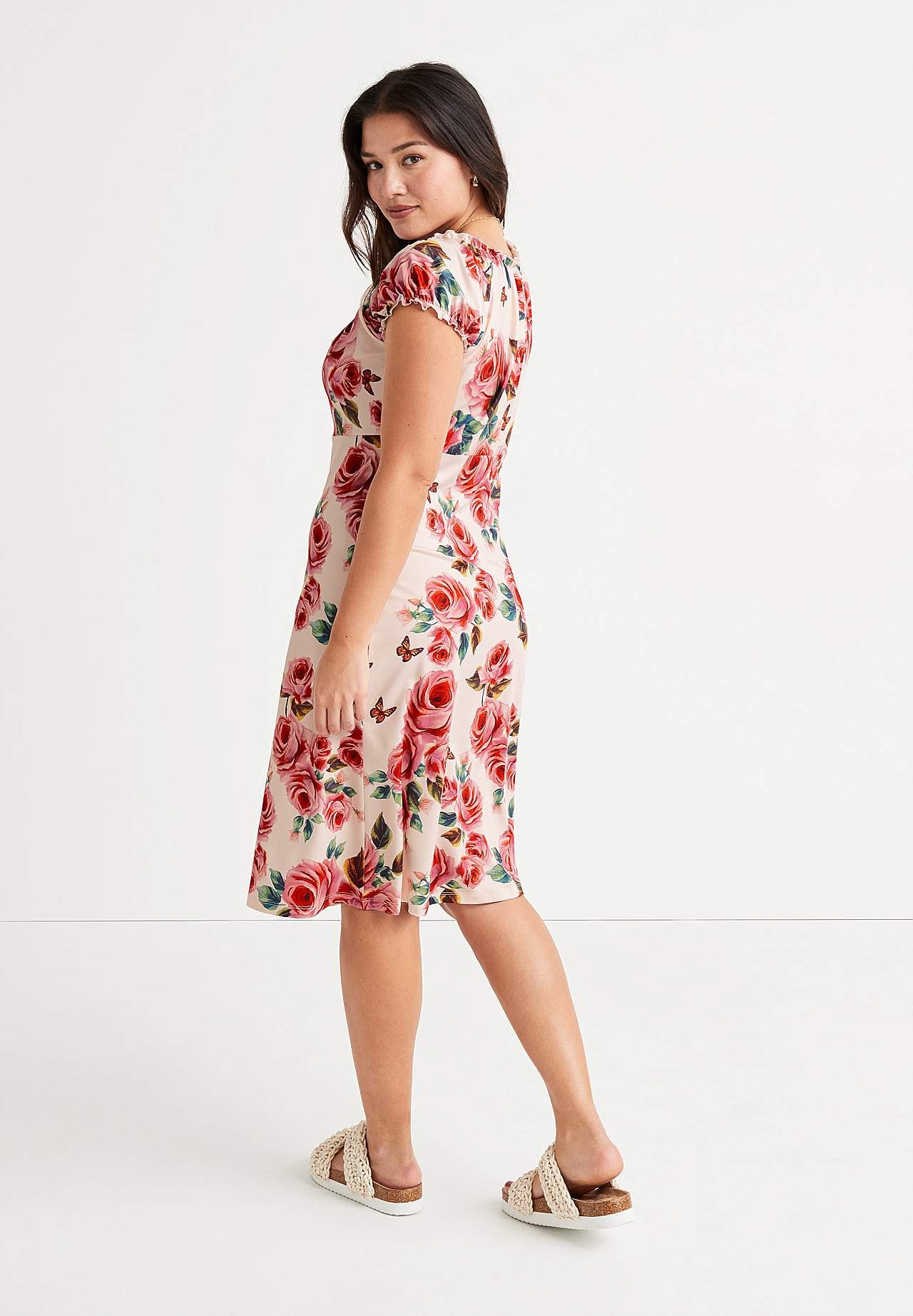Kuviollinen off shoulder -mekko
