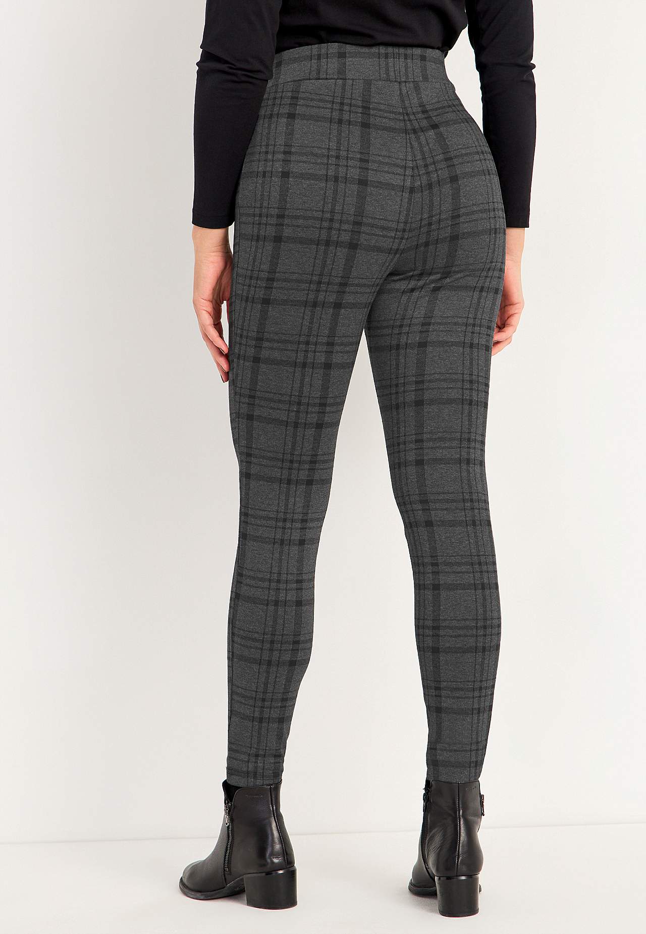 Ruudulliset leggingsit