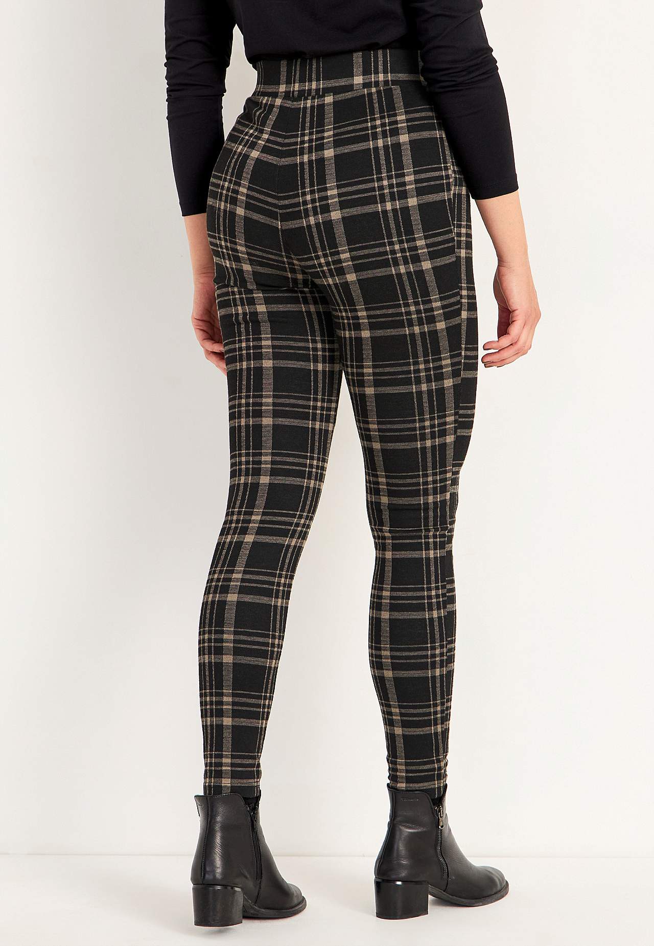 Ruudulliset leggingsit