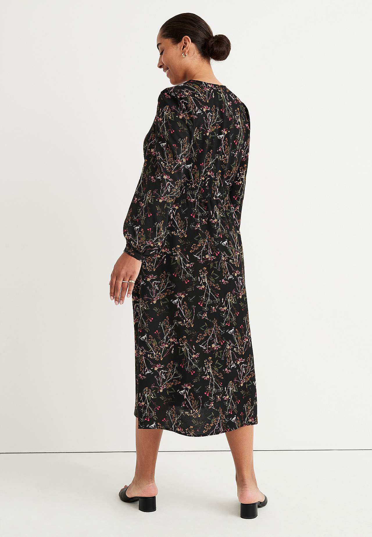 Kuviollinen mekko Irma