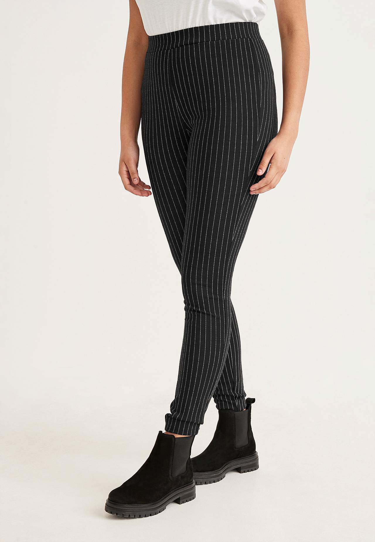 Kuviolliset leggingsit