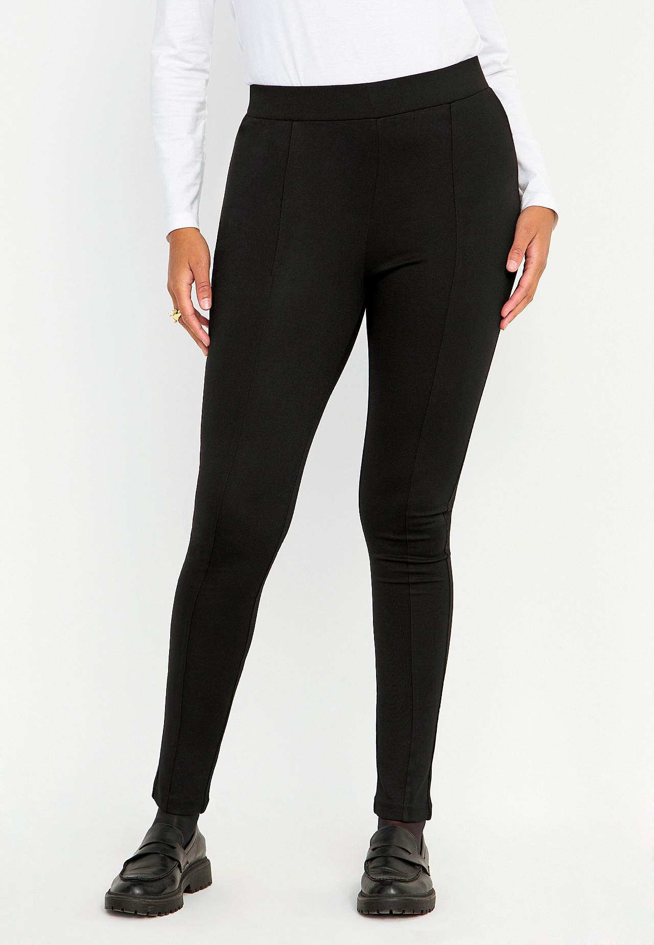 Kuviolliset leggingsit